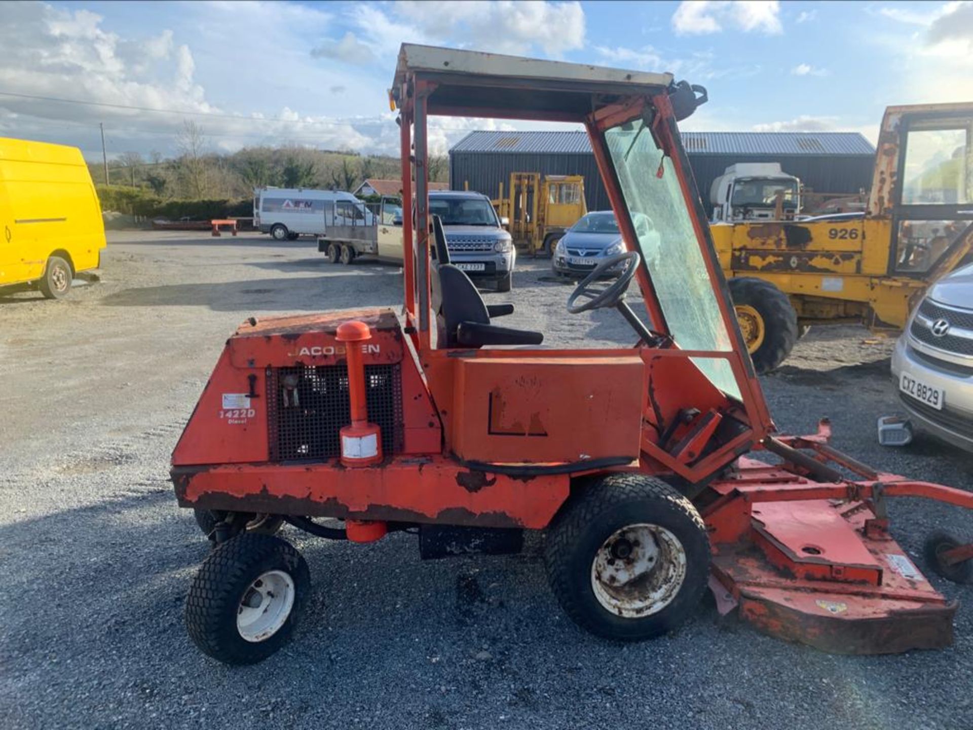 Jacobsen T422D Diesel Outfront Ride on Mower - Image 4 of 5