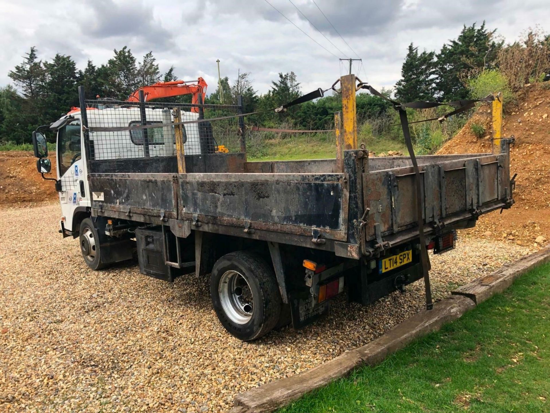 Isuzu Tipper Truck N75.190 - Image 6 of 12