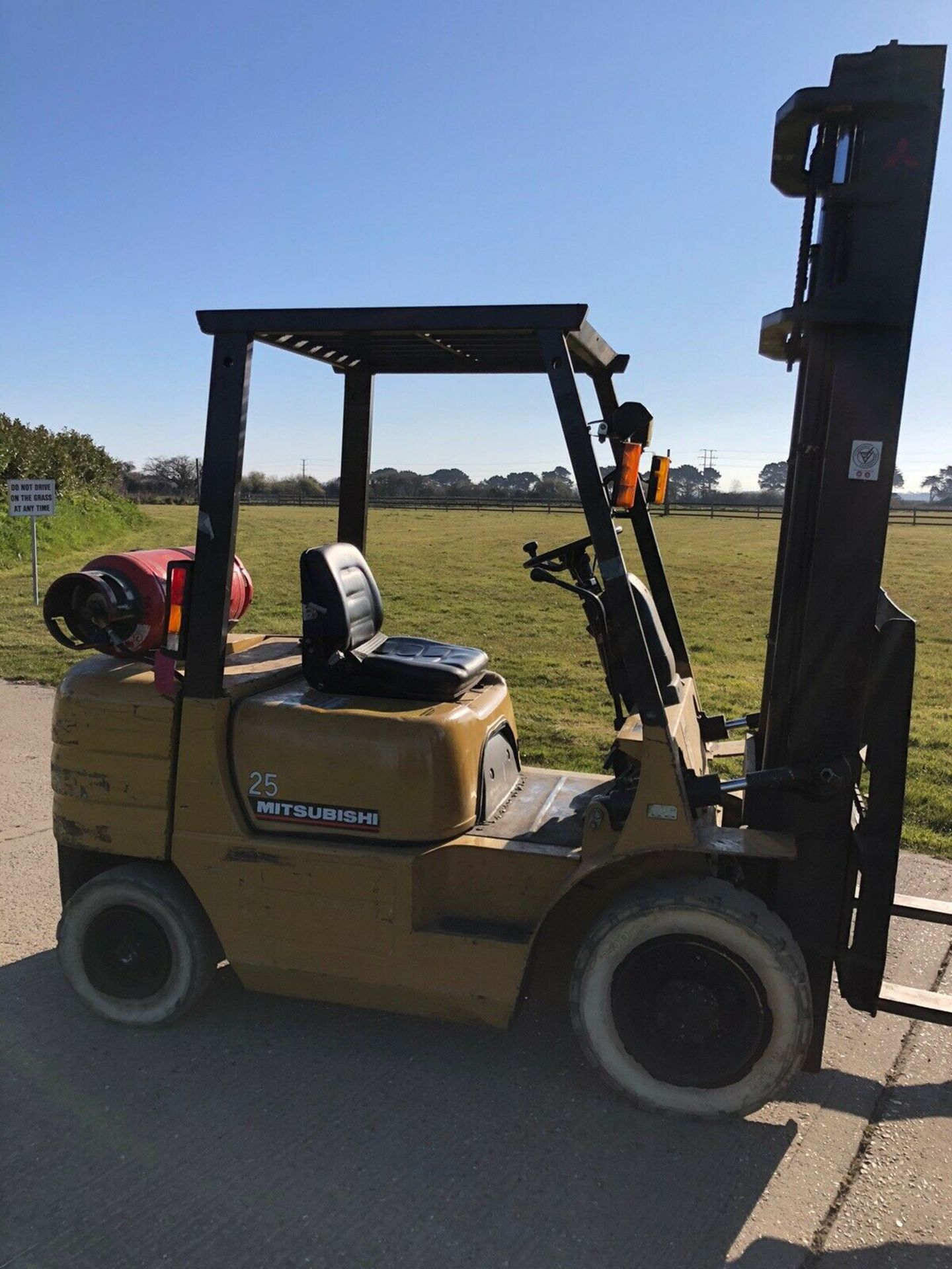 Mitsubishi Gas Forklift Truck - Image 2 of 5