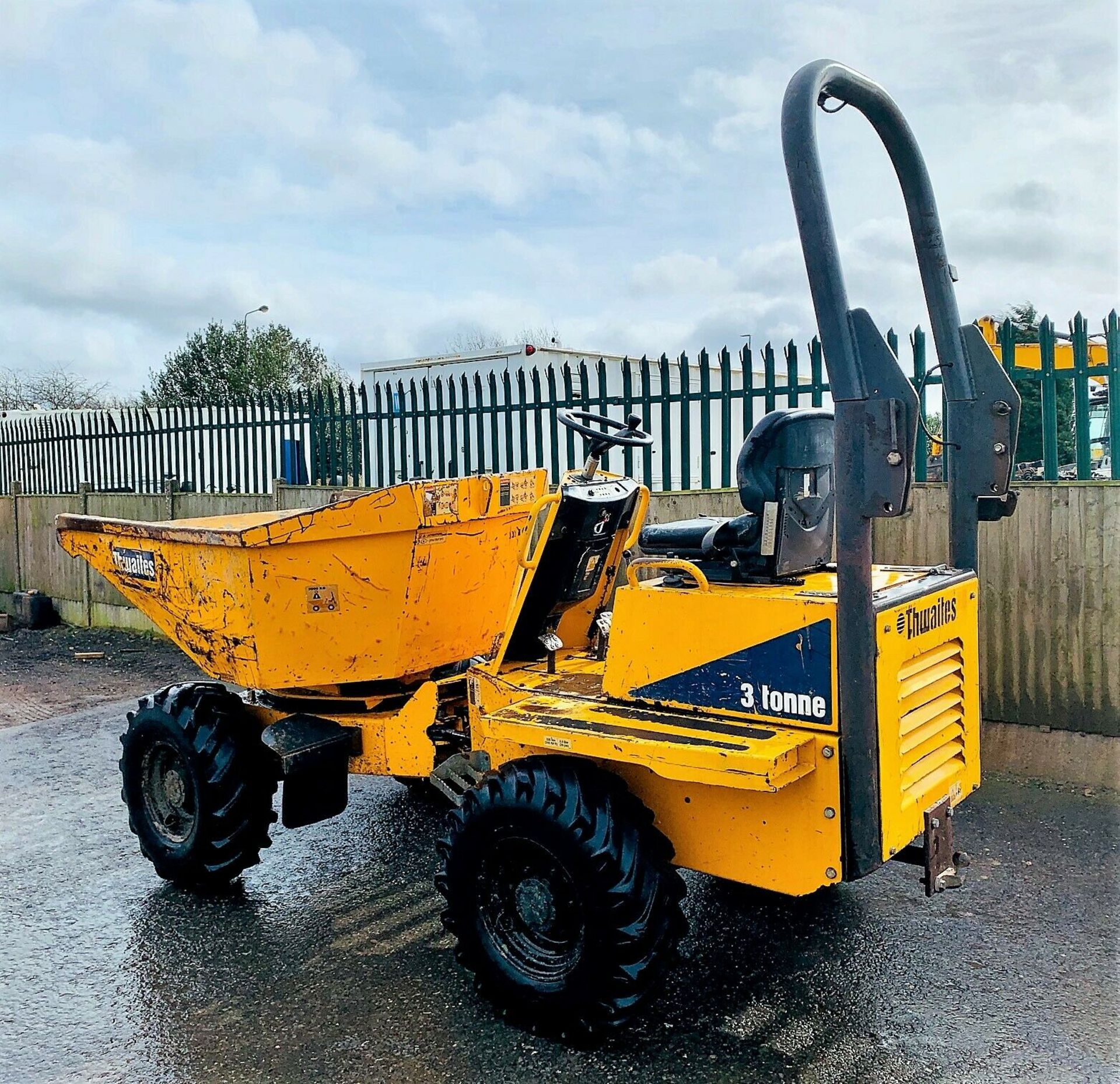 Thwaites 3 Tonne Swivel Tip Dumper - Image 5 of 10