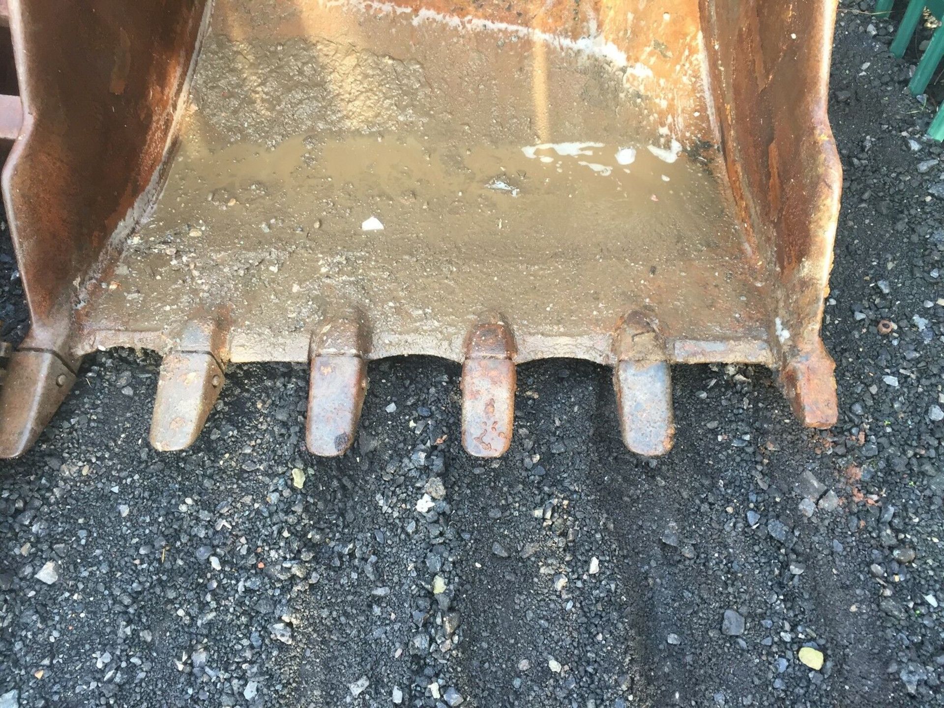 5ft Excavator Bucket 90mm Pins