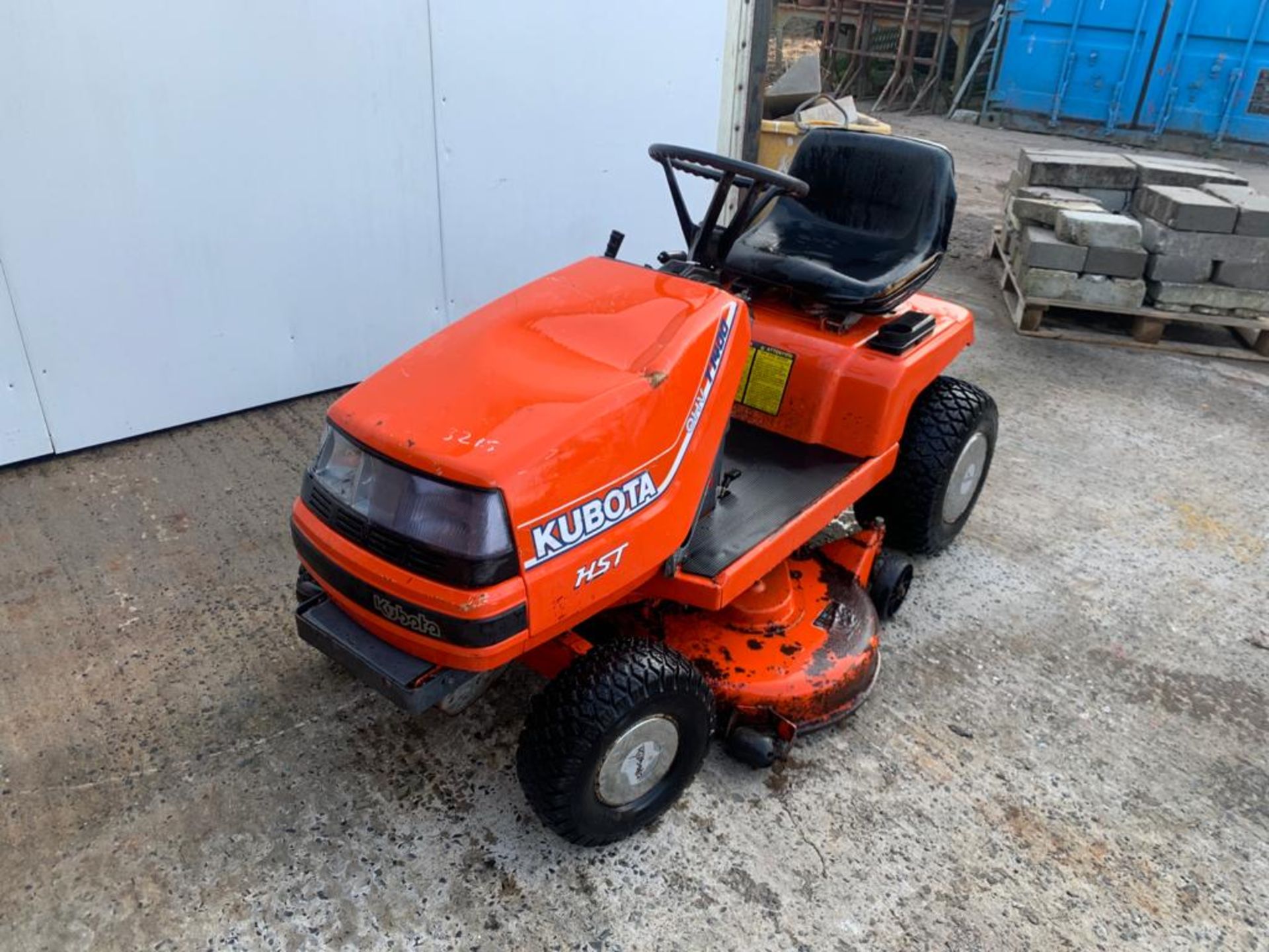 Kubota Petrol Ride On Mower NO VAT - Image 4 of 5