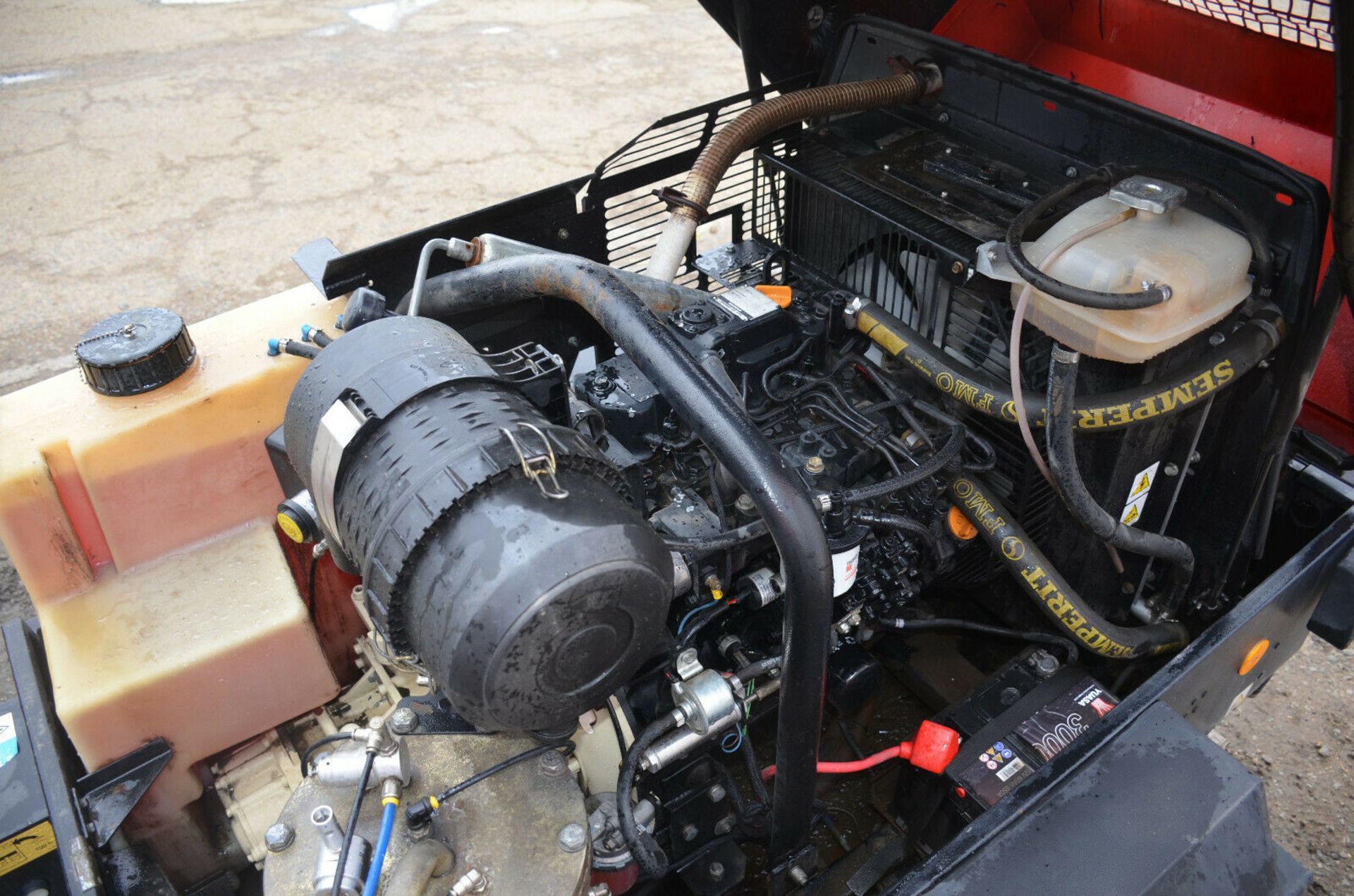 Doosan Road Towable Compressor - Image 6 of 9