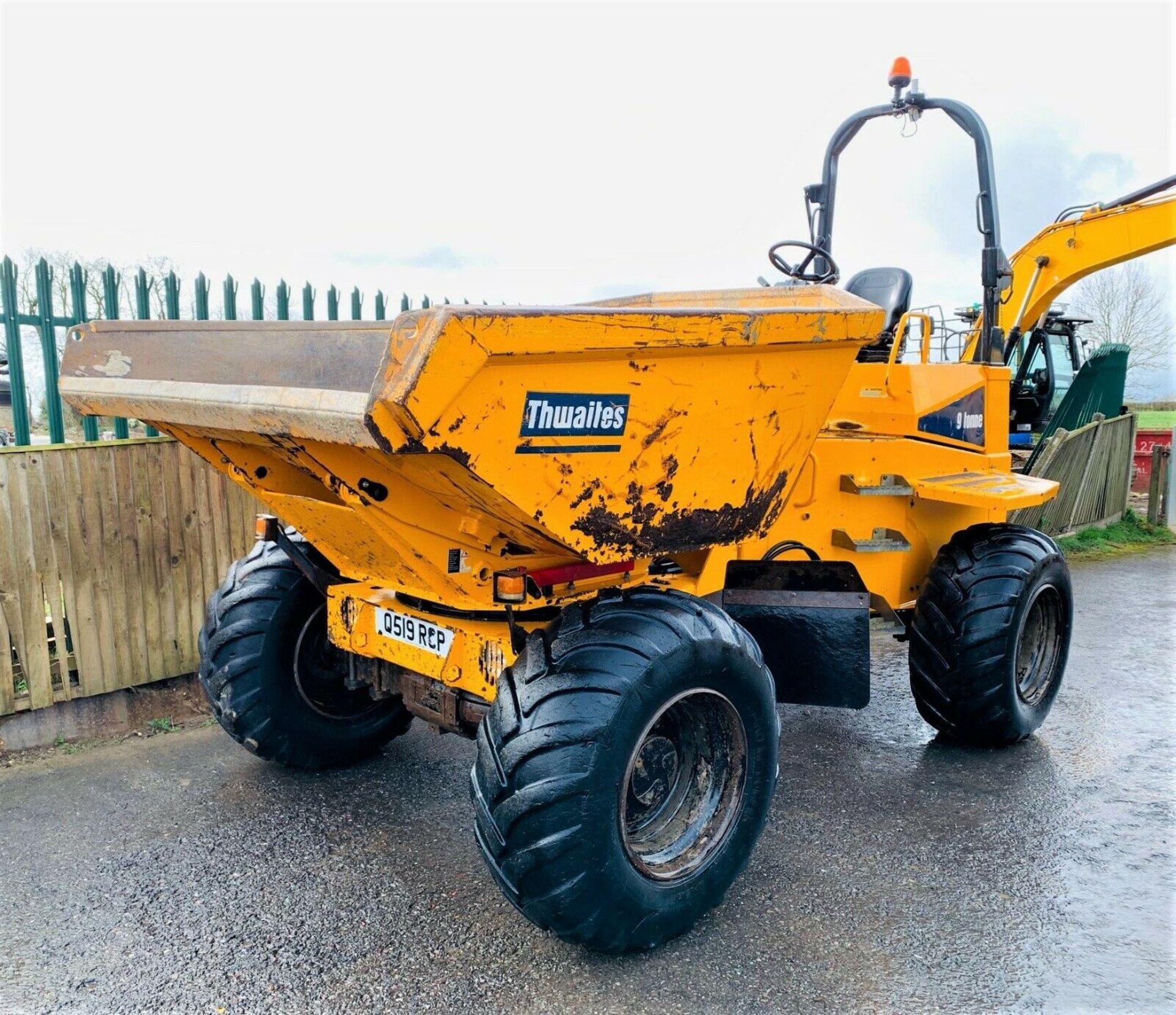 Thwaites 9 Tonne Swivel Dumper 2015 - Image 2 of 10