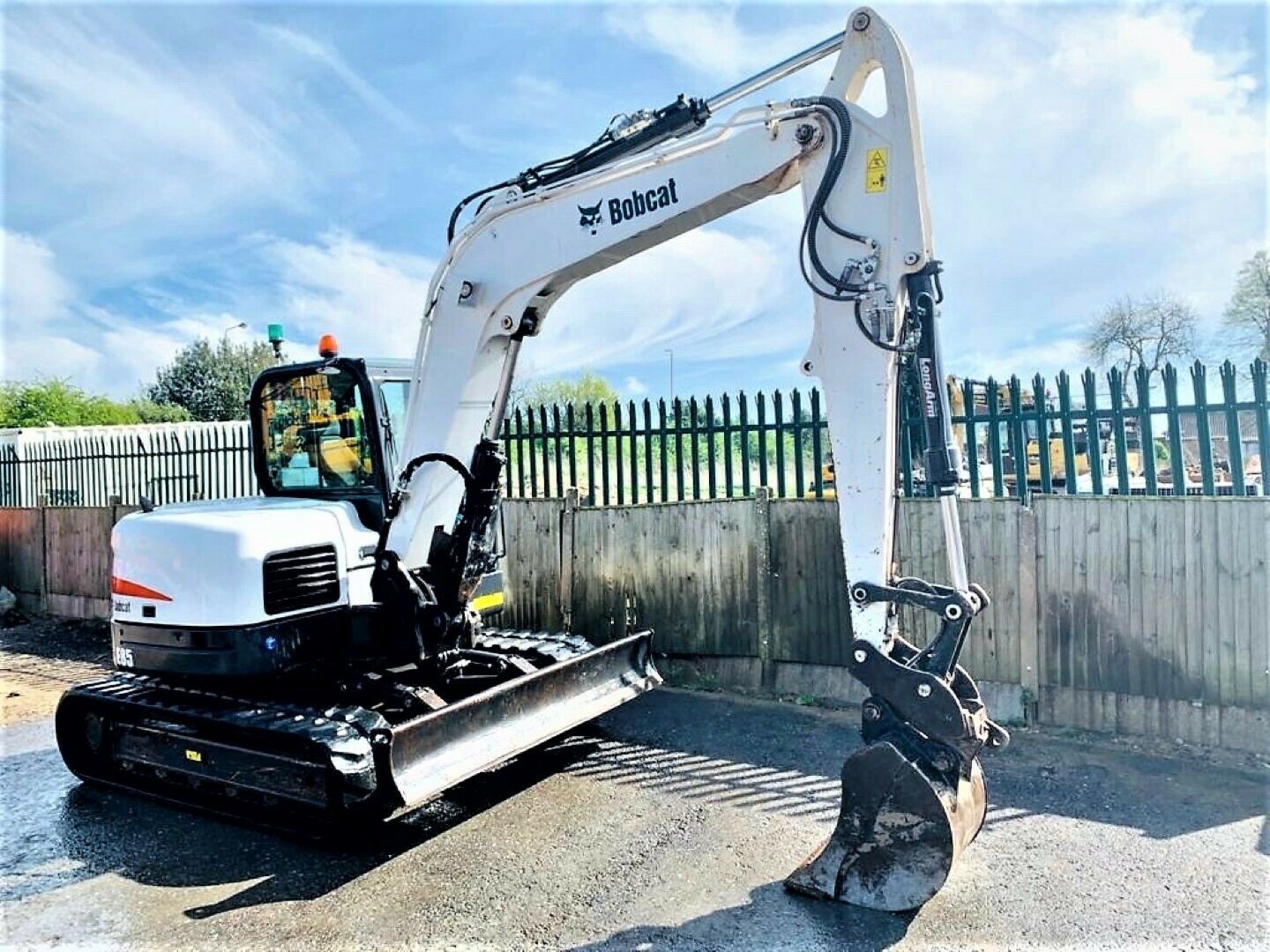 Bobcat E85 Excavator - Image 3 of 11