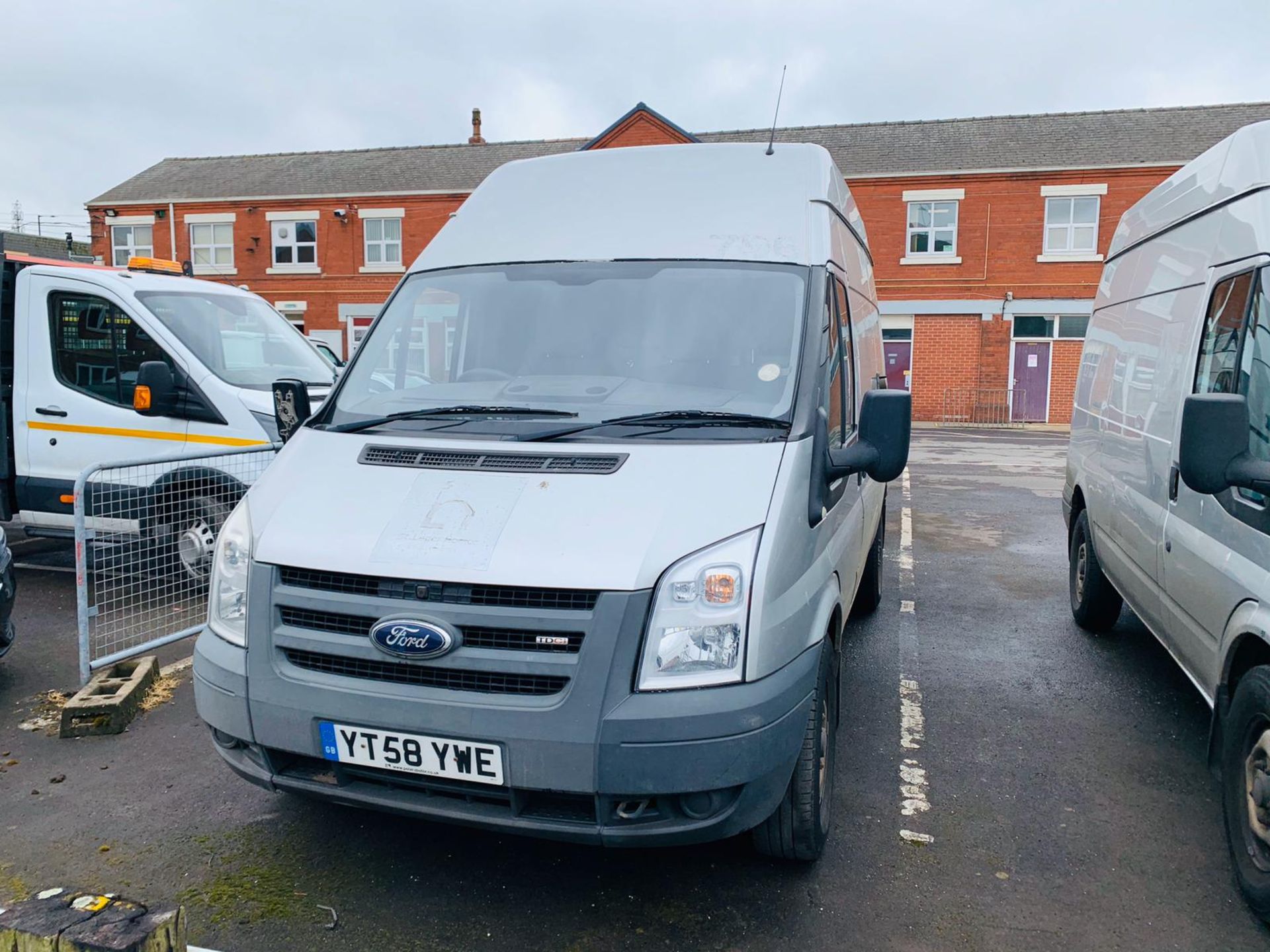 YK58 YWE Ford Transit Van