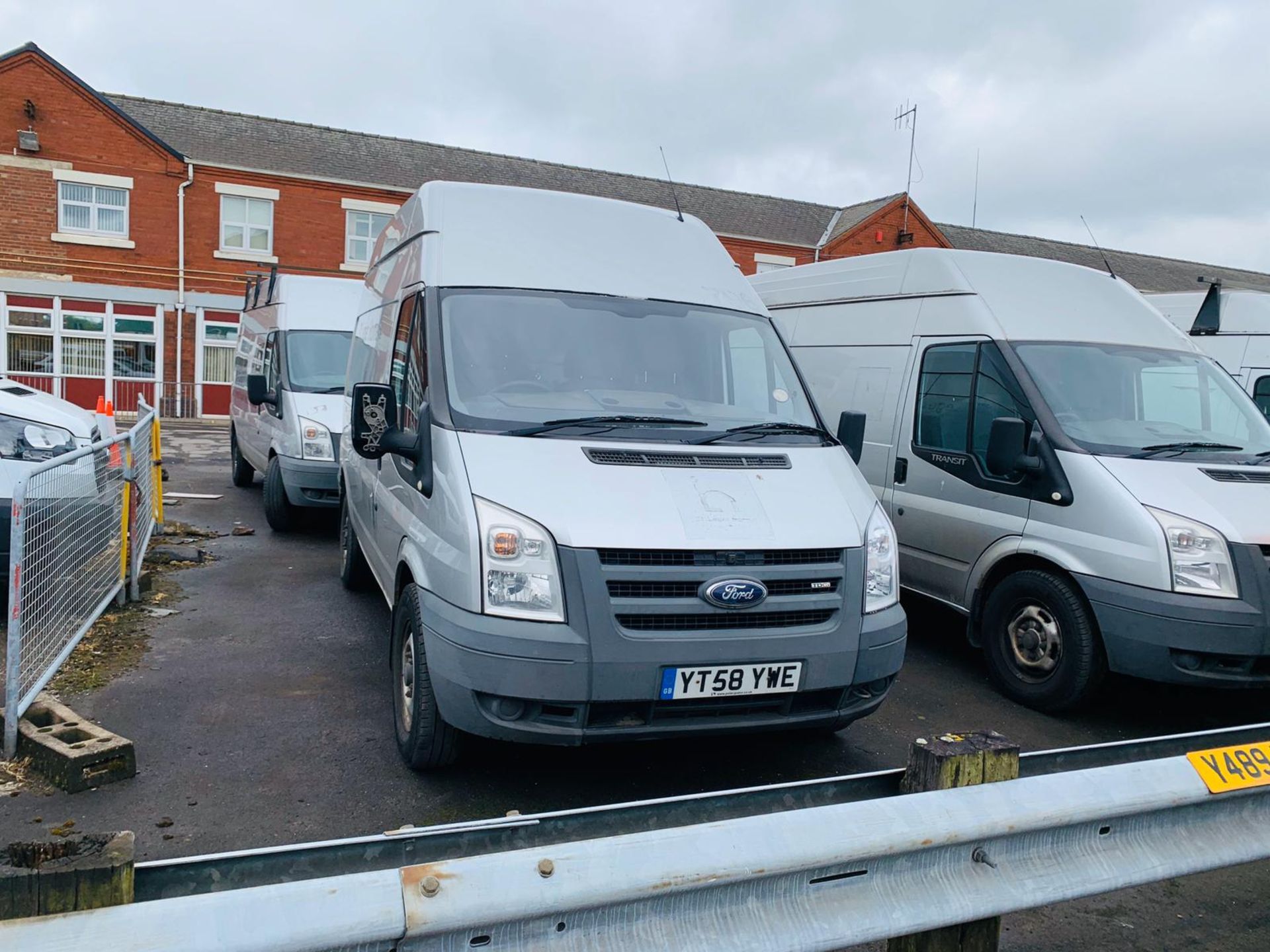 YK58 YWE Ford Transit Van - Image 27 of 28