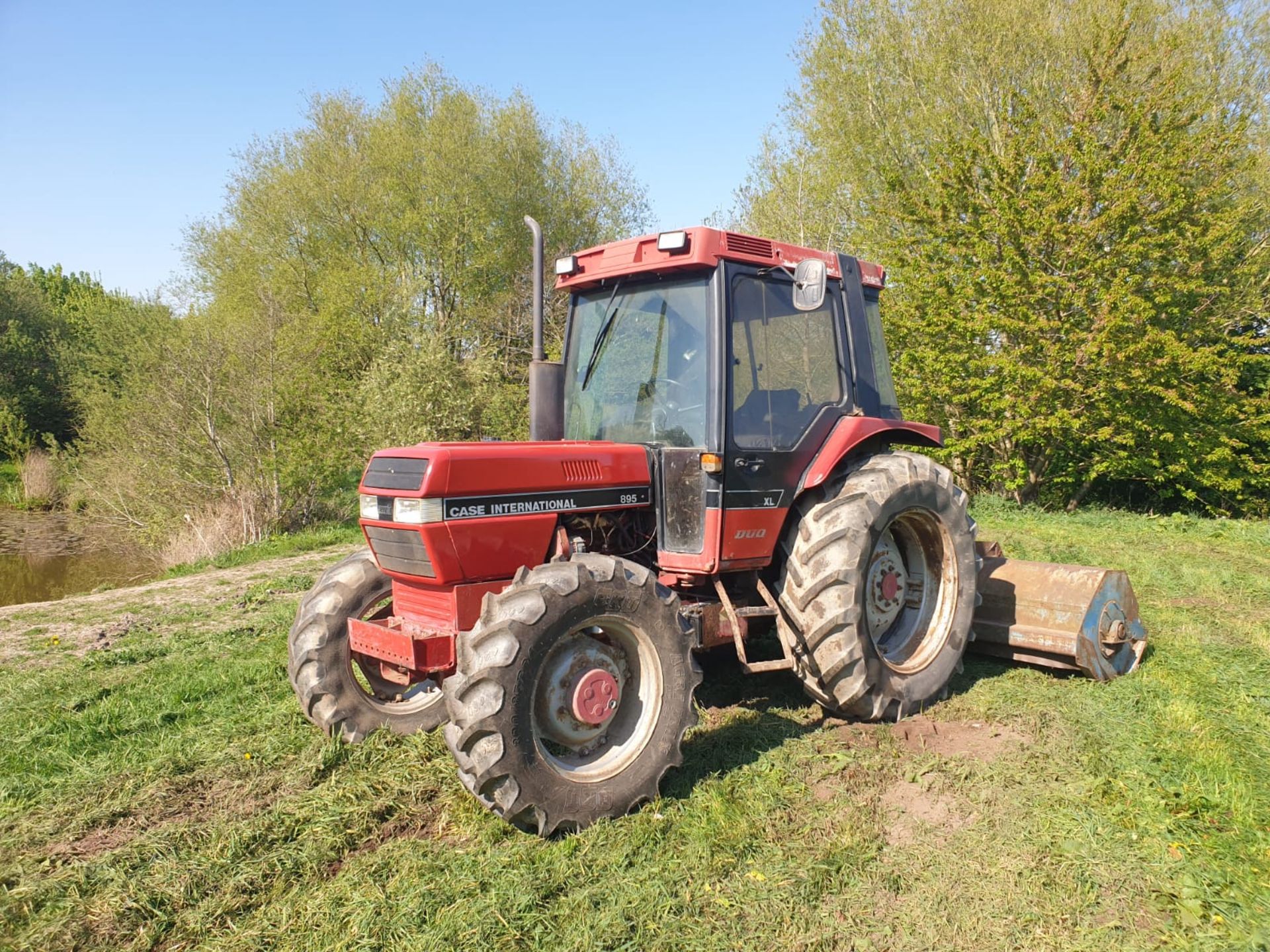 Case 895 x 4WD Tractor