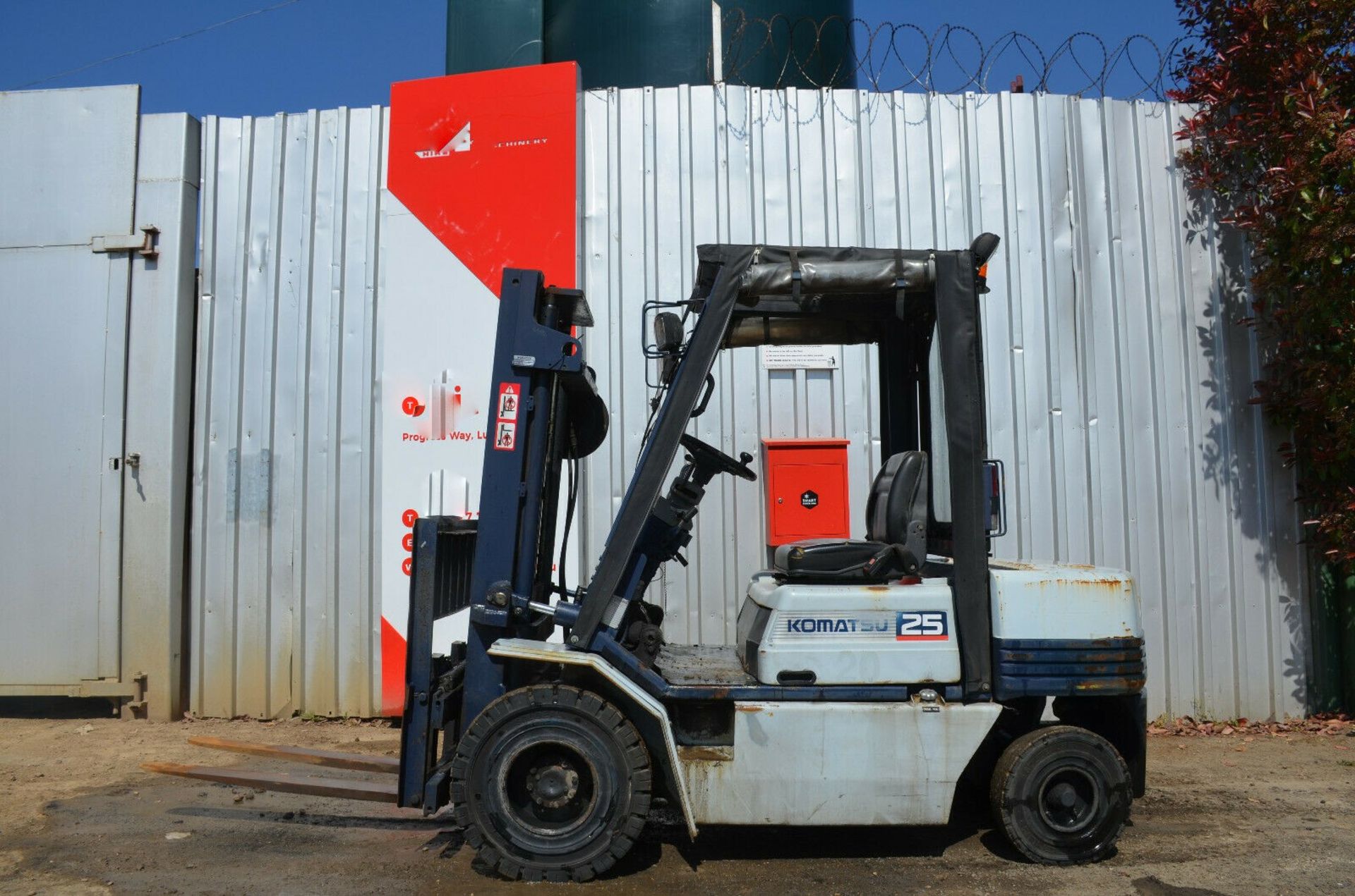 Komatsu FD25 T-11E Diesel Forklift Truck NO VAT - Image 8 of 10