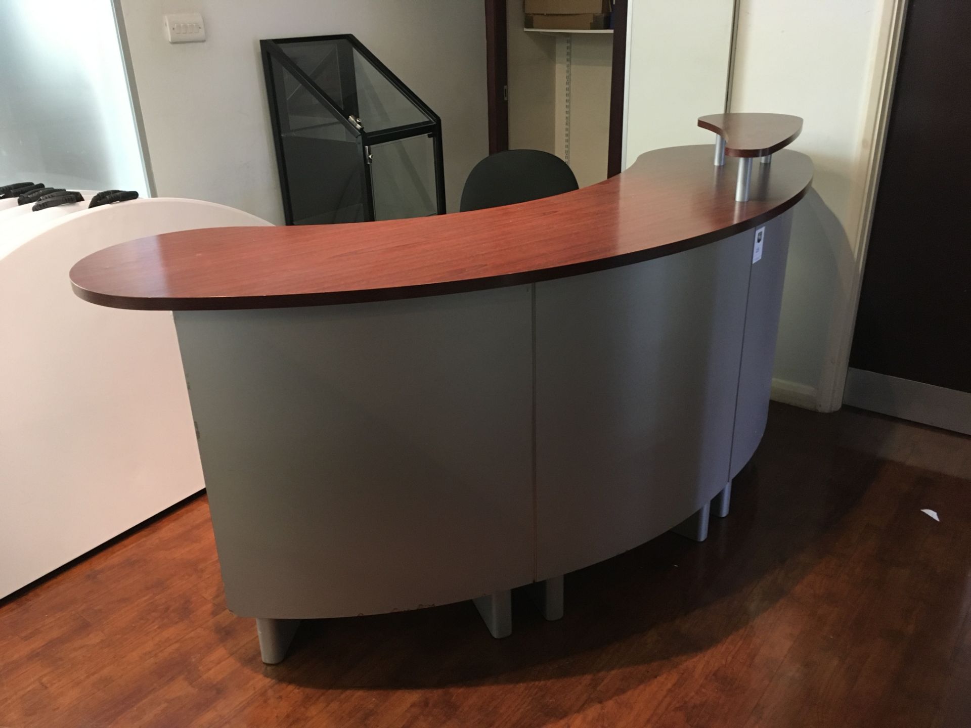 Modular Reception Desk - Image 2 of 3