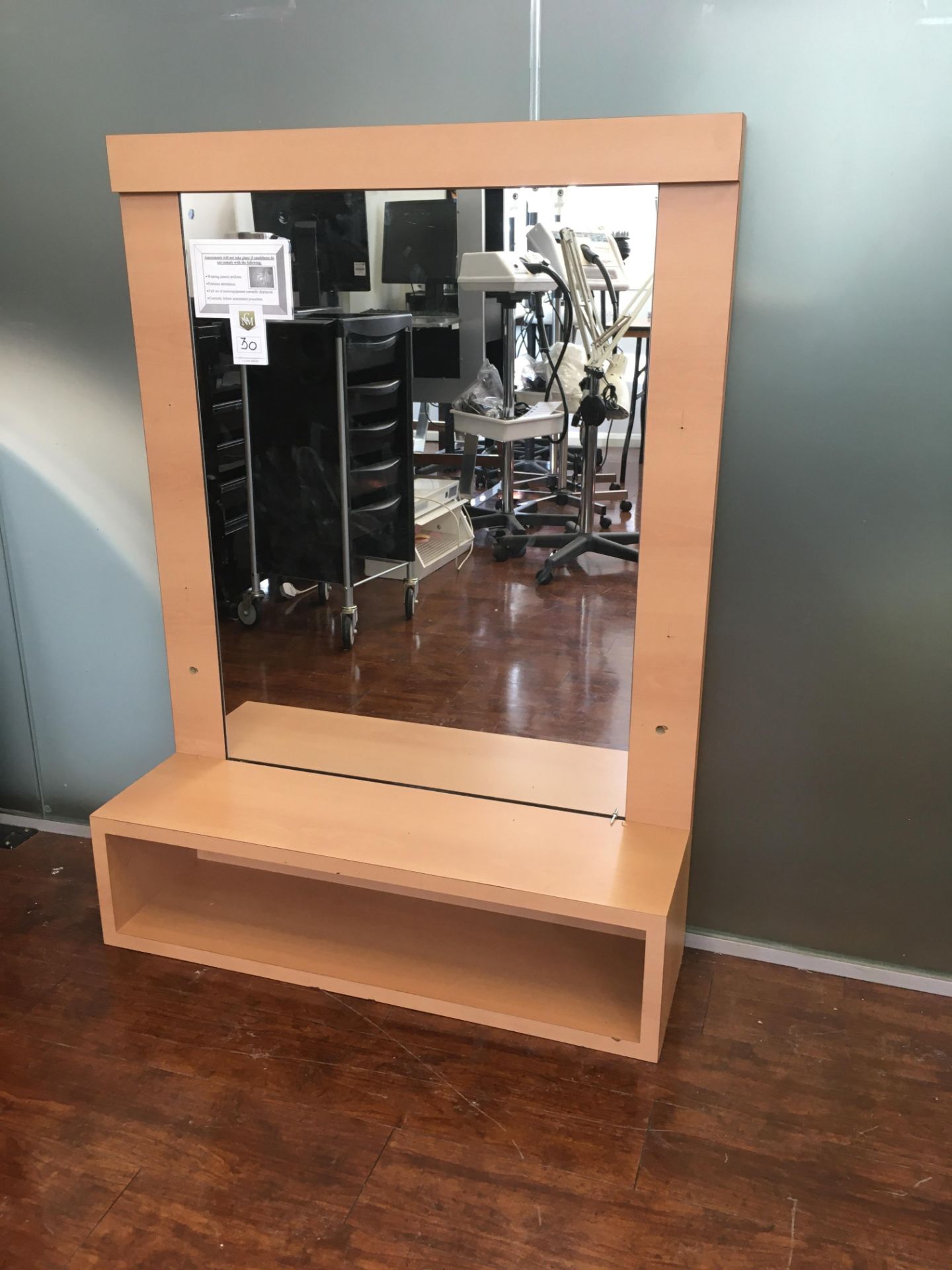 Bespoke Single Face Treatment Station