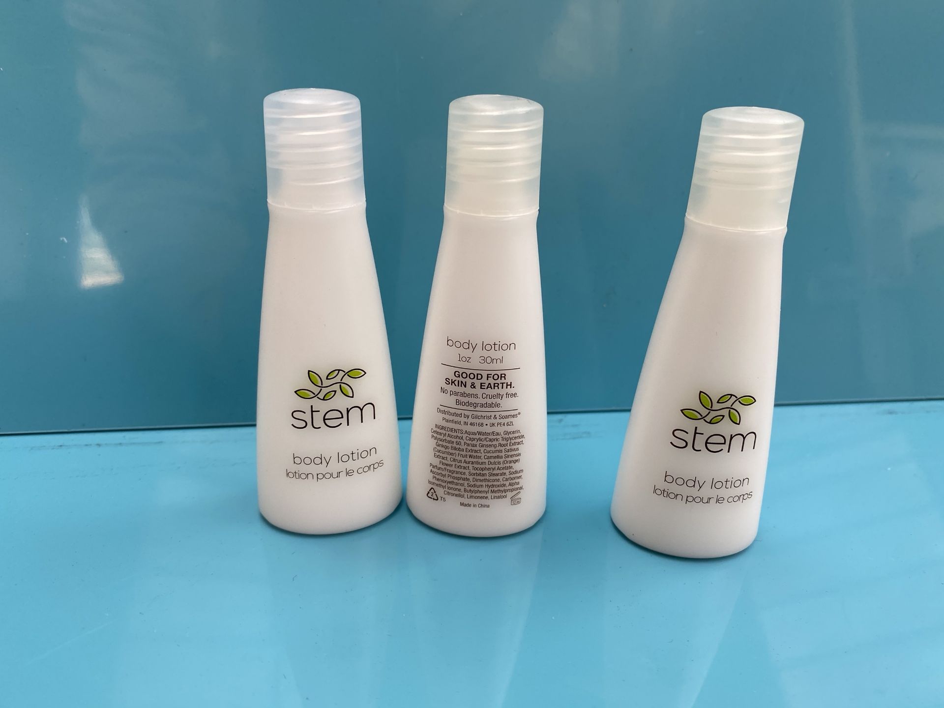 200 x STEM 30ml body lotion