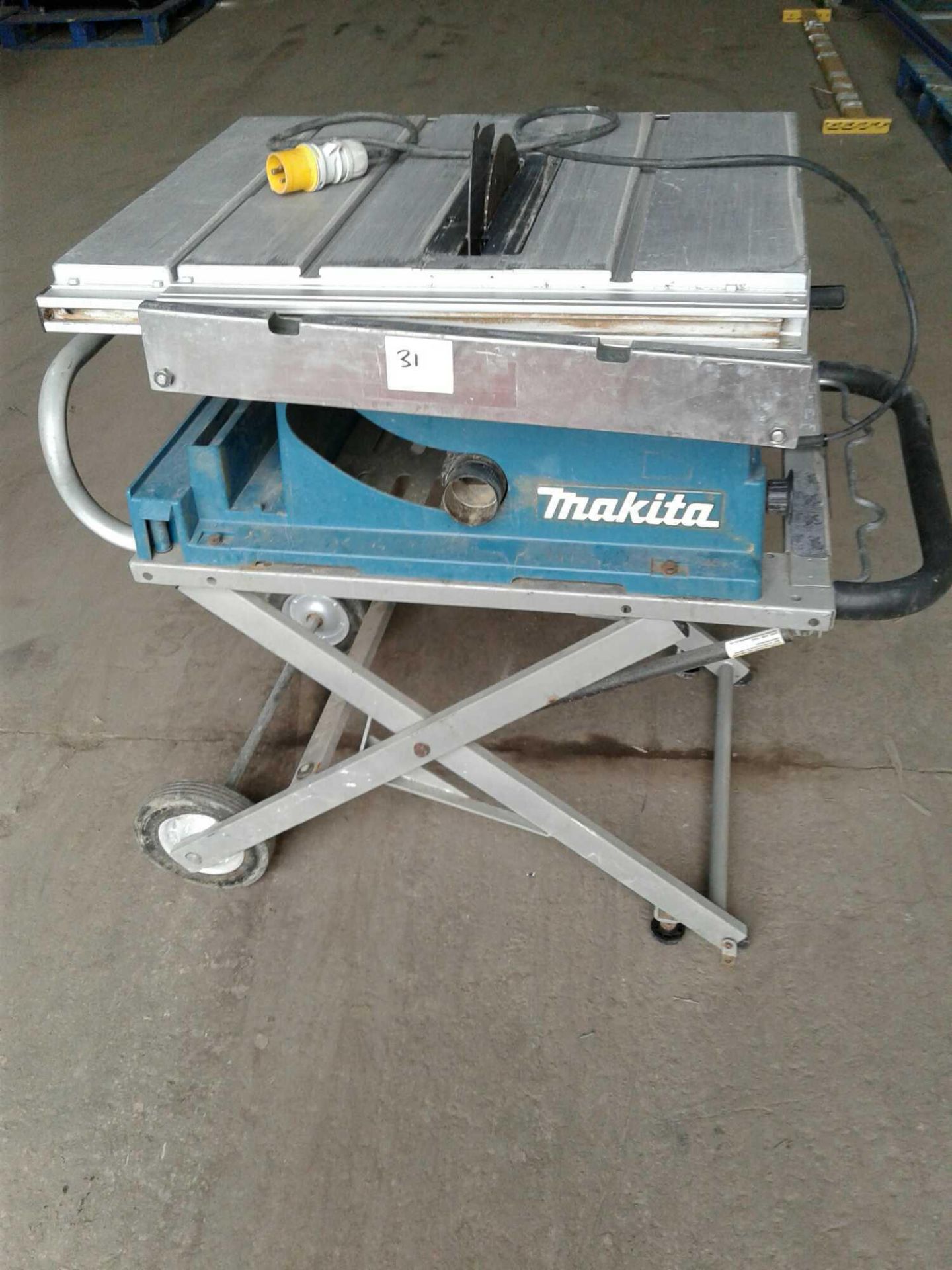 Makita bench saw 110v - Image 2 of 3