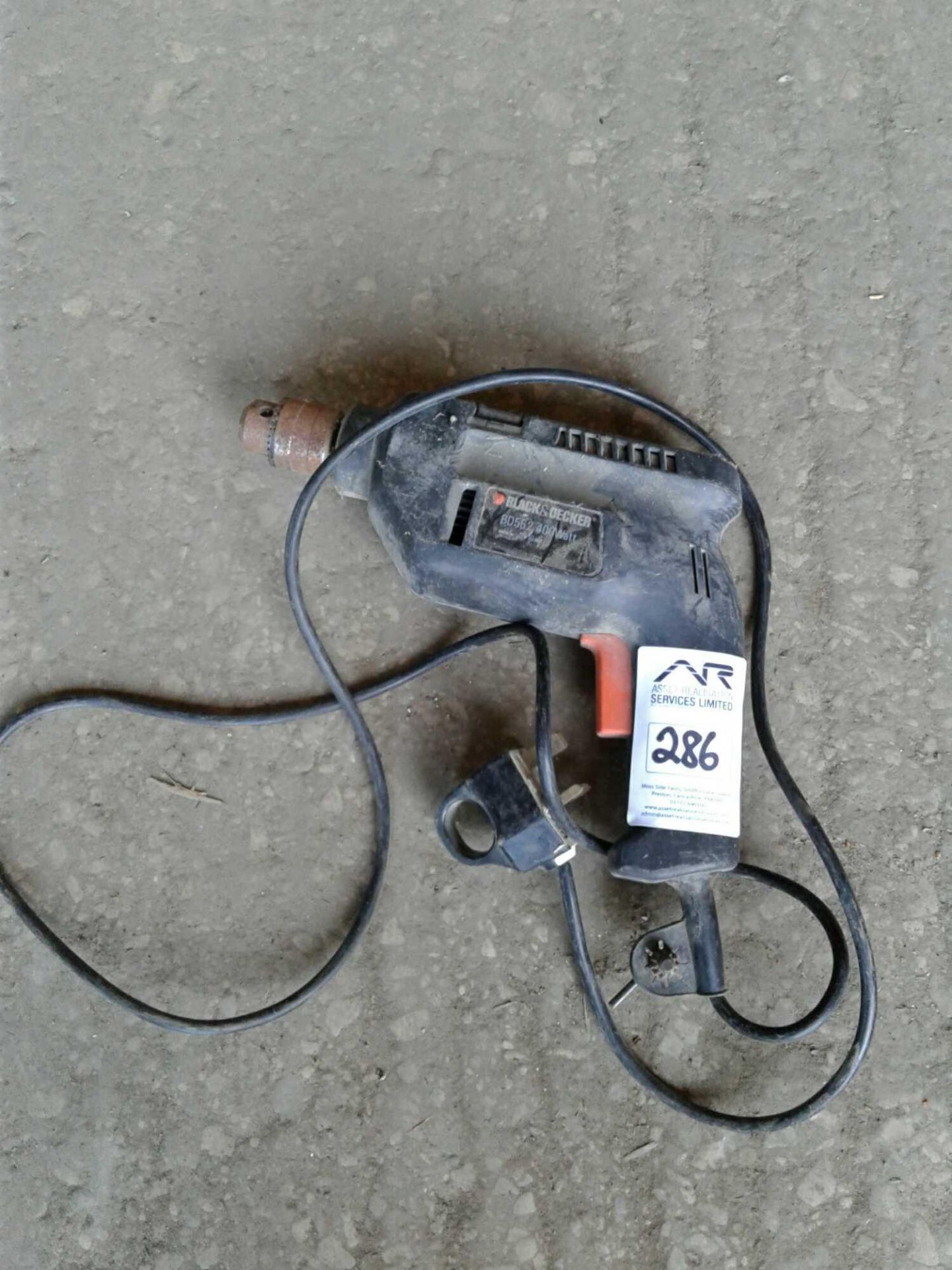 Black and Decker drill 240v