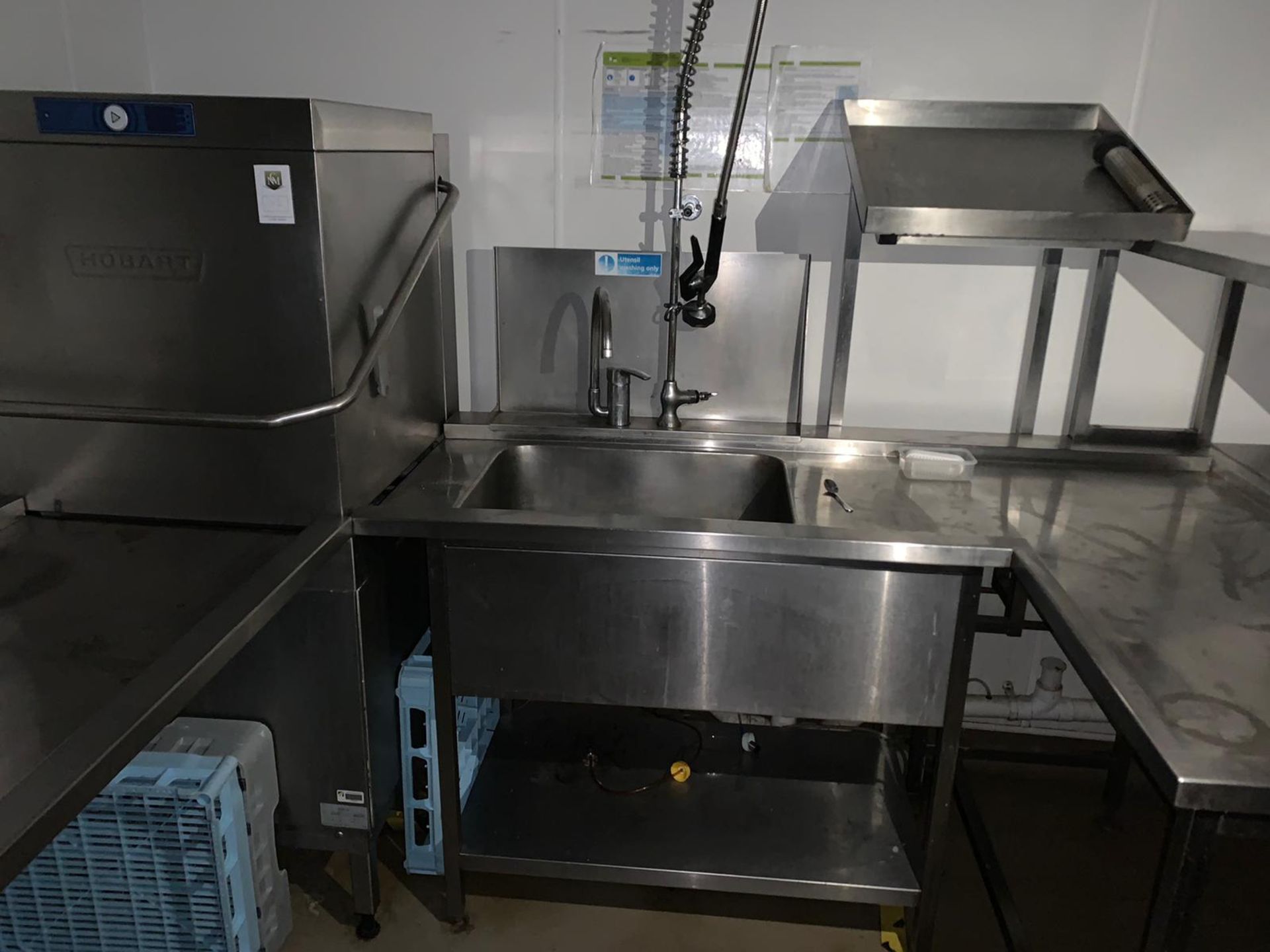 Hobart Commercial Grade Conveyor Dishwasher & Sink Unit - Image 7 of 9