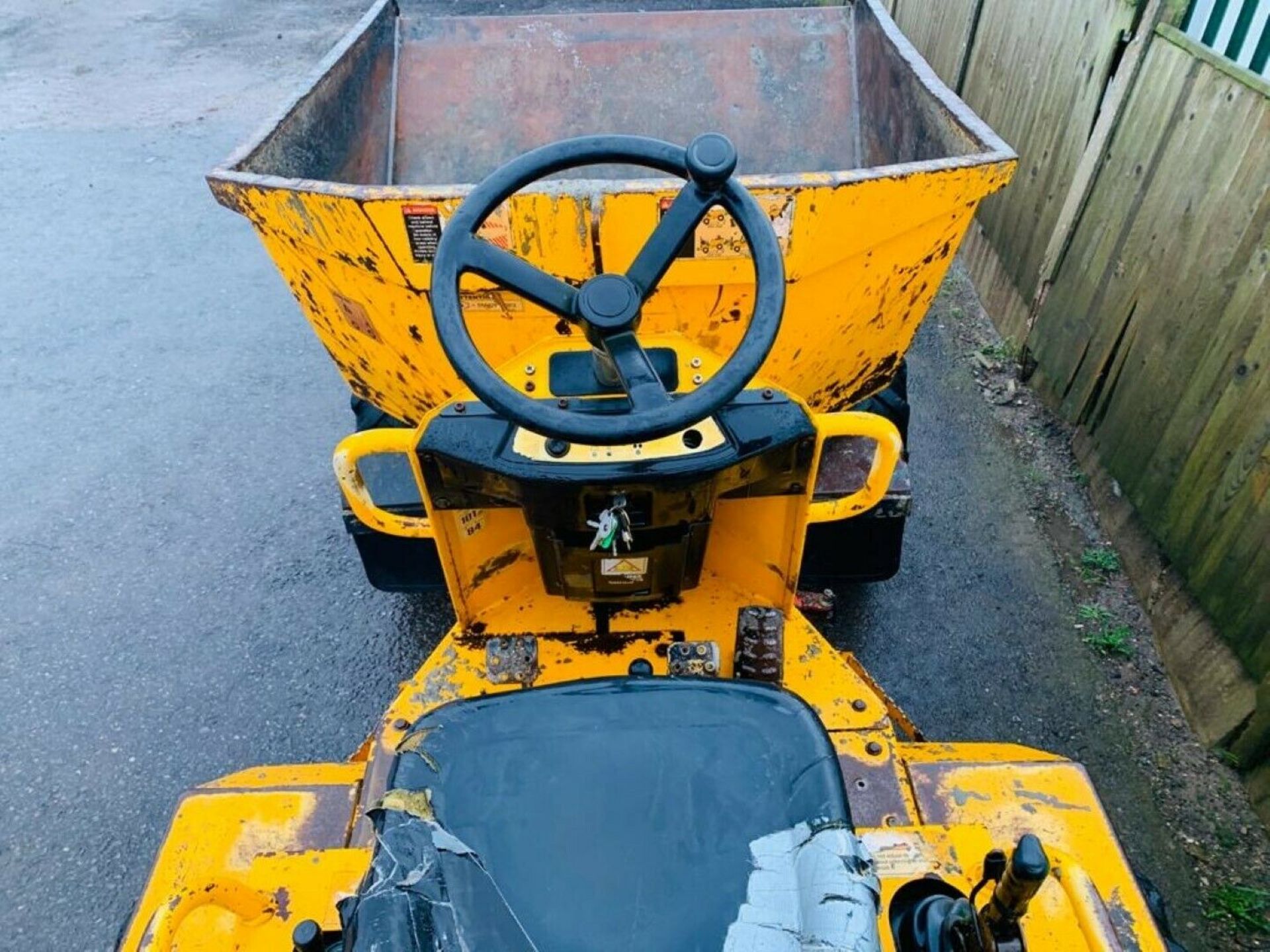 Thwaites 3 Tonne Swivel Tip Dumper - Image 7 of 11