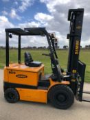 Samuk Electric Forklift