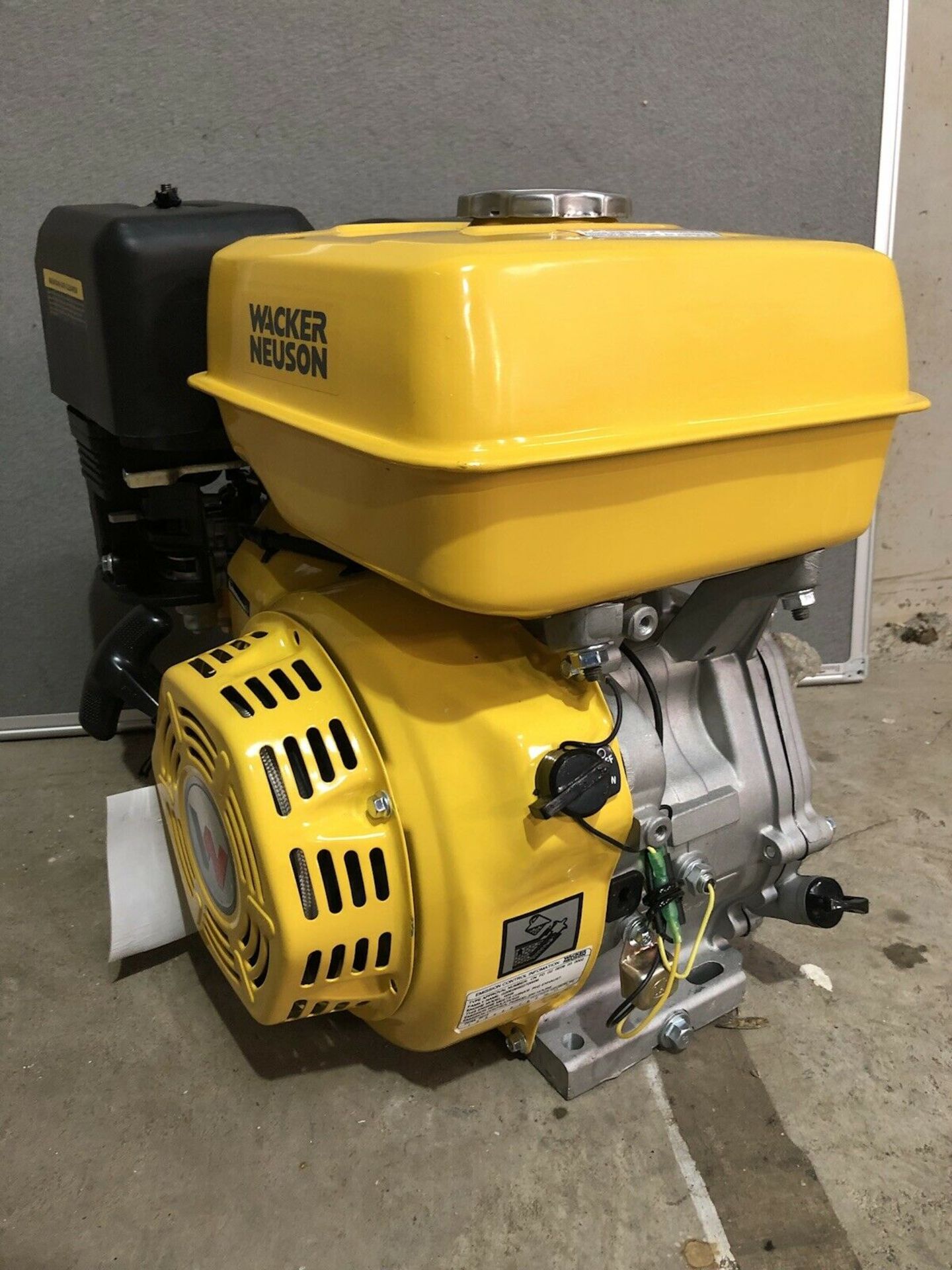 Wacker Neuson 7.5 Hp 4 Stroke Petrol Engine Rato WN9 - Image 7 of 8