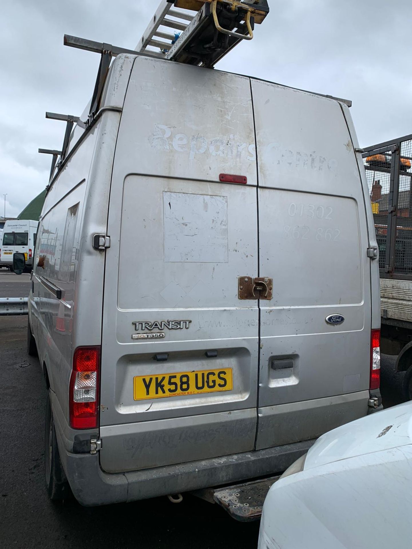 ENTRY DIRECT FROM LOCAL AUTHORITY Ford Transit Van - Image 22 of 26