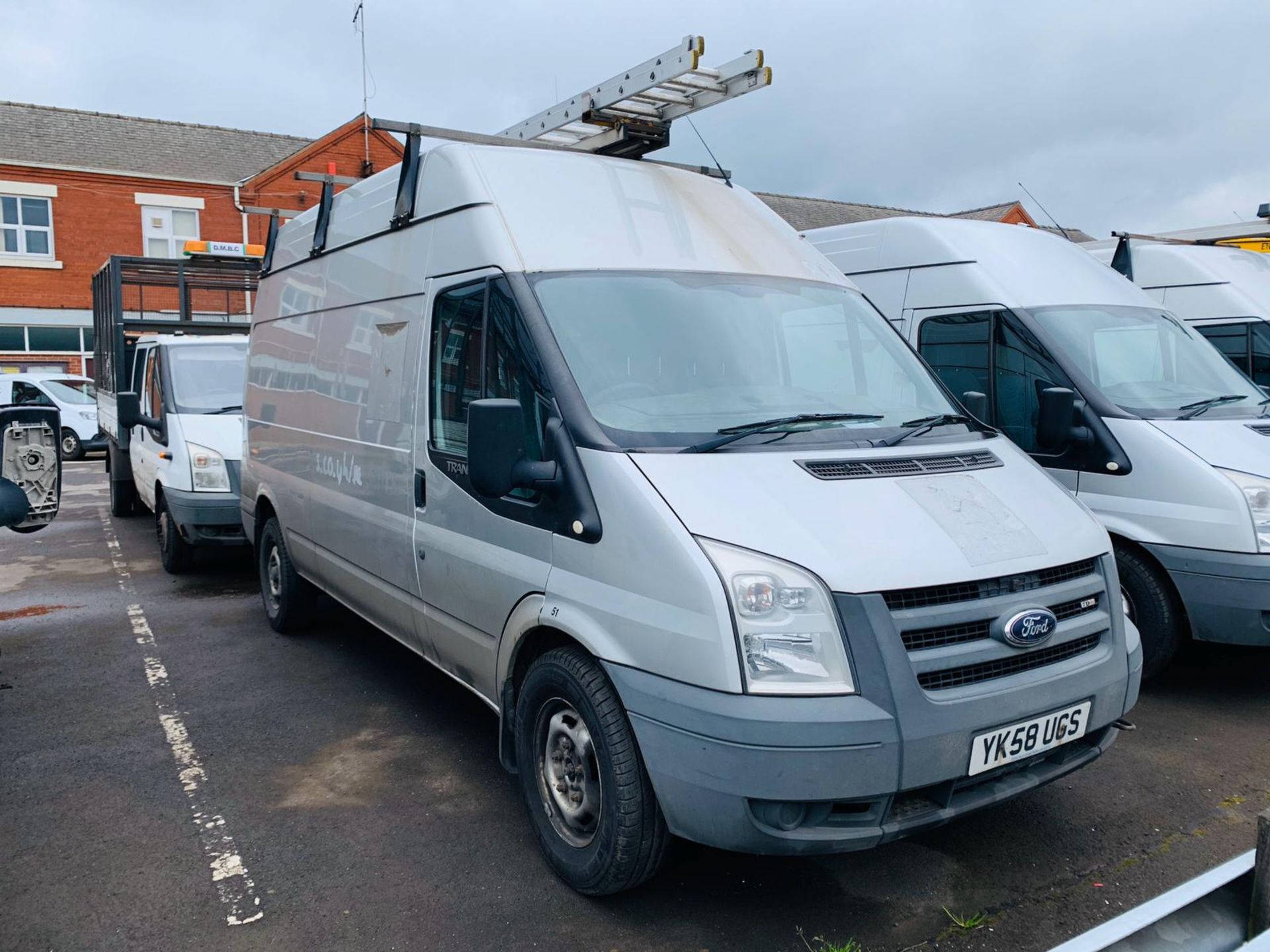 ENTRY DIRECT FROM LOCAL AUTHORITY Ford Transit Van - Image 16 of 26