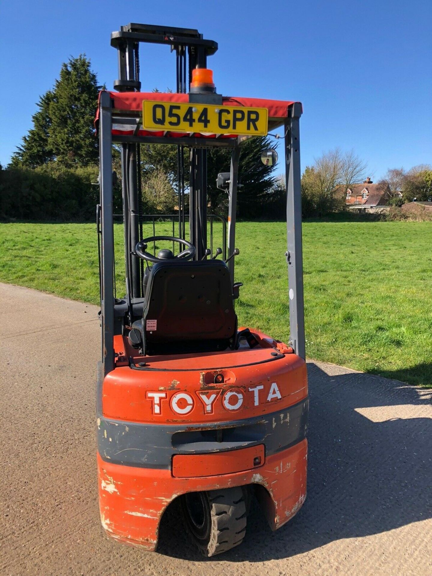 Toyota Electric Forklift - Image 2 of 5