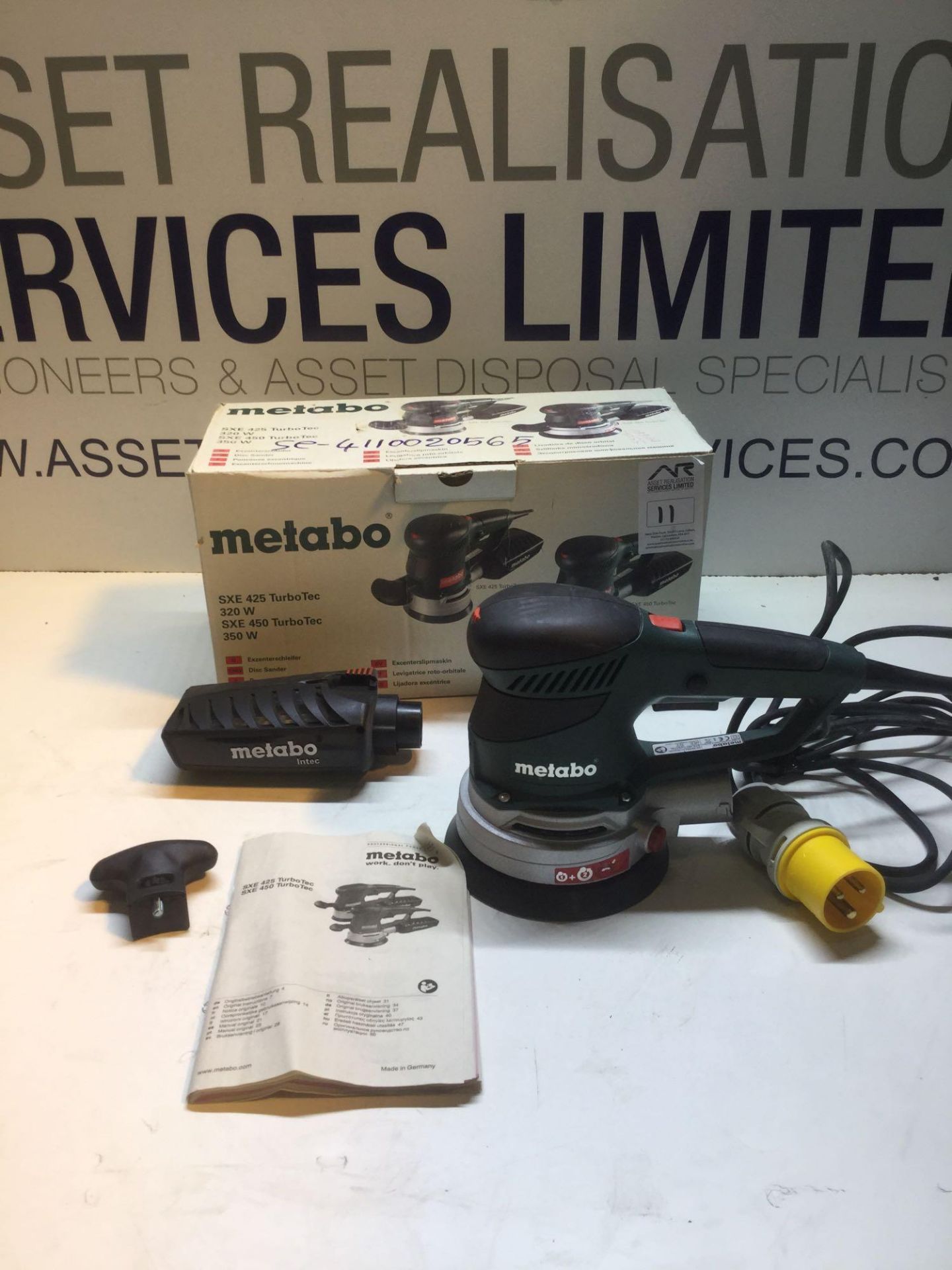 Metabo SXE 450 Orbital Sander c/w Filter & Attachments, 110v Boxed as New