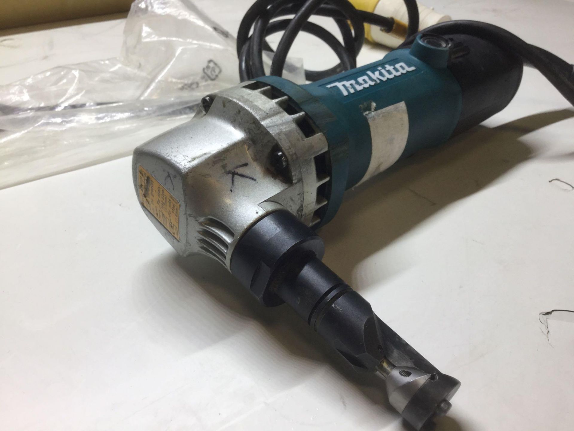 Makita JN1601 knibbler 110v - Bild 2 aus 3