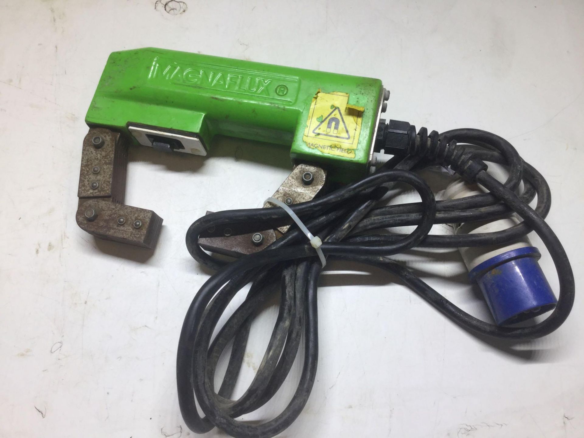 Magnaflux Electro Magnetic Yoke 240v / Weld inspection testing tool