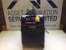 Makita ASR 25 L SC Dust Extraction Unit With 110v Socket (Reqs rear wheels)