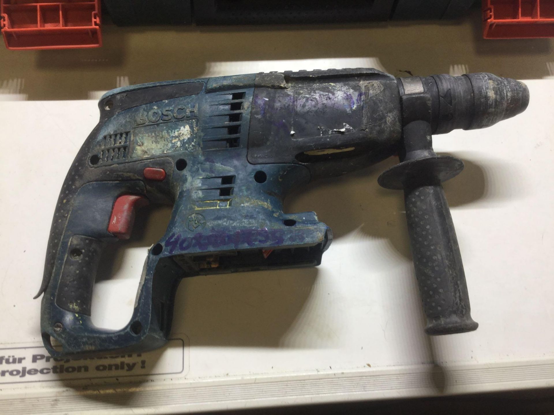 Bosch pro 36v SDS Hammer Drill c/w Charger & Battery - Image 2 of 3