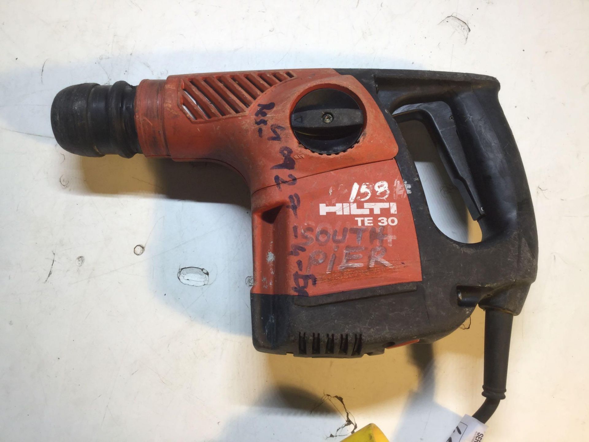 Hilti TE30 Hammer Drill 110v - Image 2 of 4