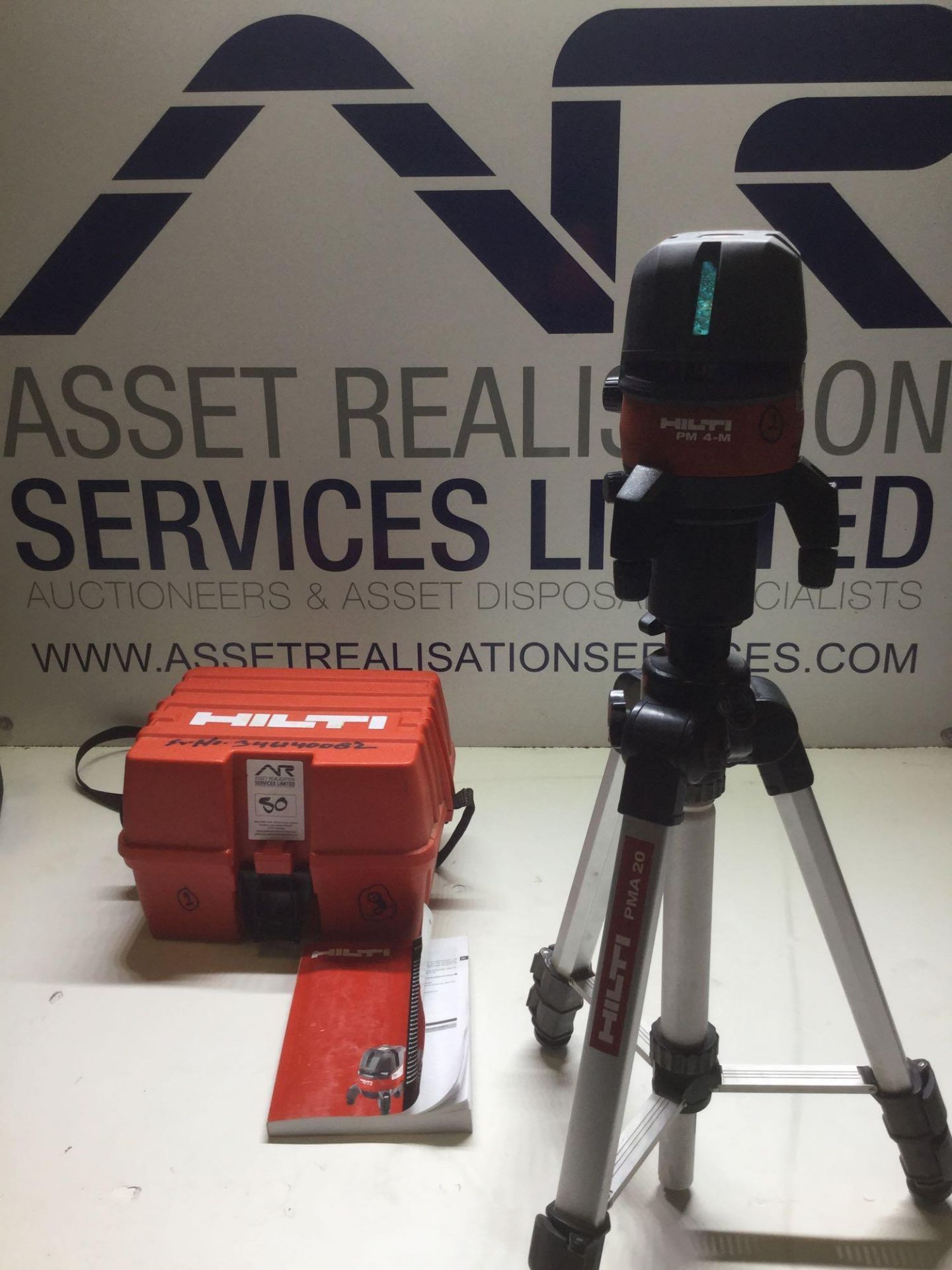 Hilti PM 4-M Laser Level on PMA 20 Adjustable Stand Boxed As New