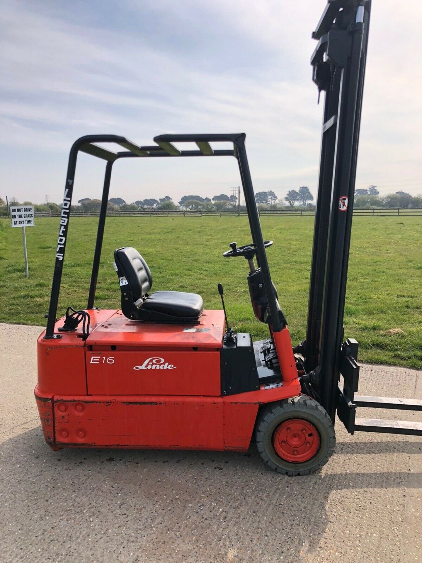 Linde Electric Forklift Truck E15