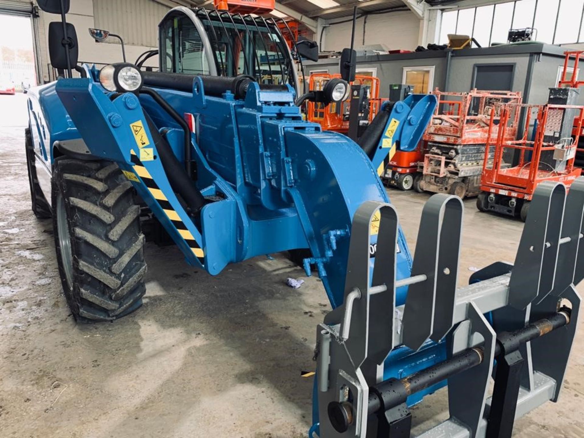 Genie GTH 4017 17 Metre Telehandler 2011 - Image 4 of 6