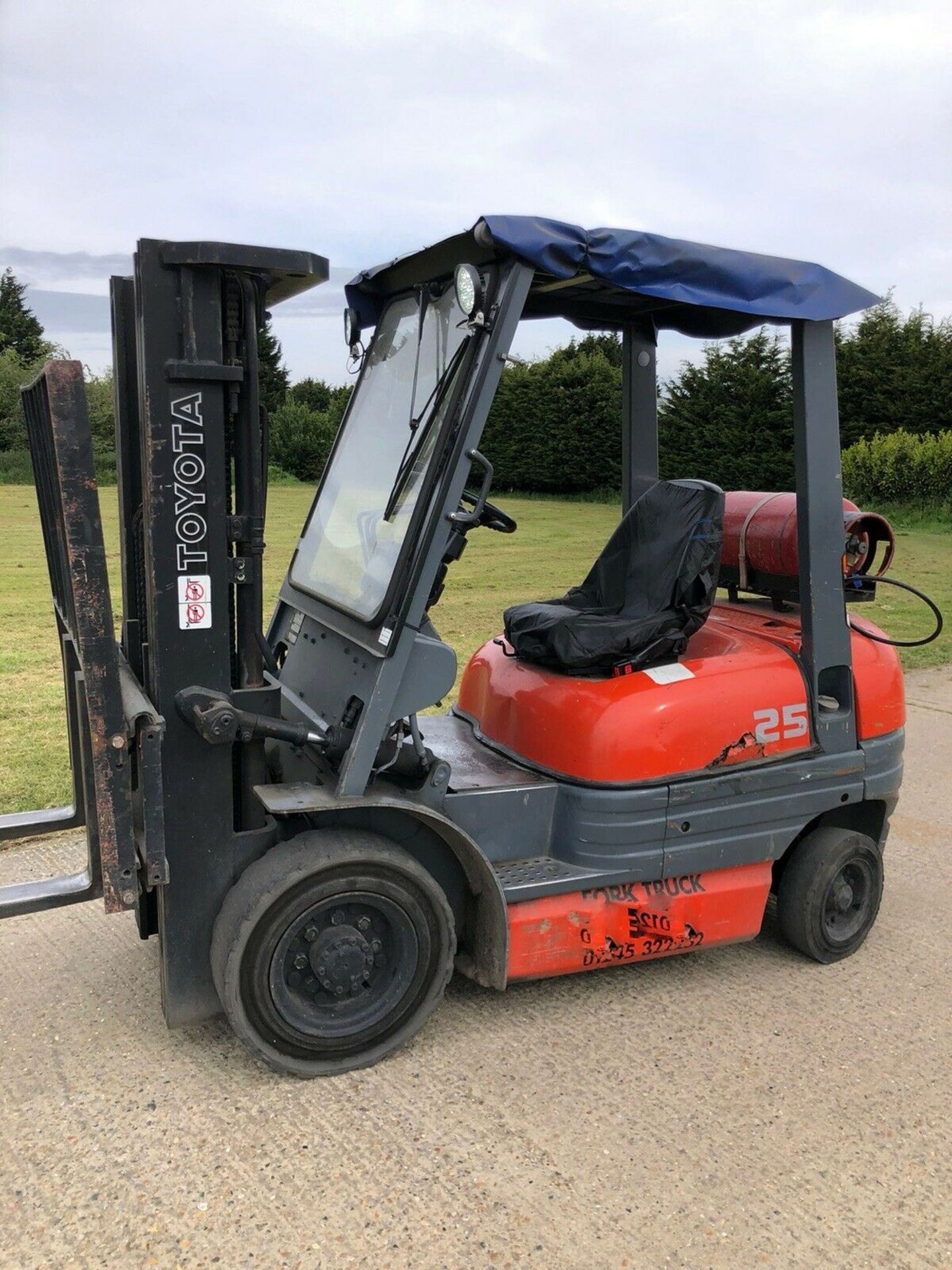 Toyota 2.5 Forklift Gas