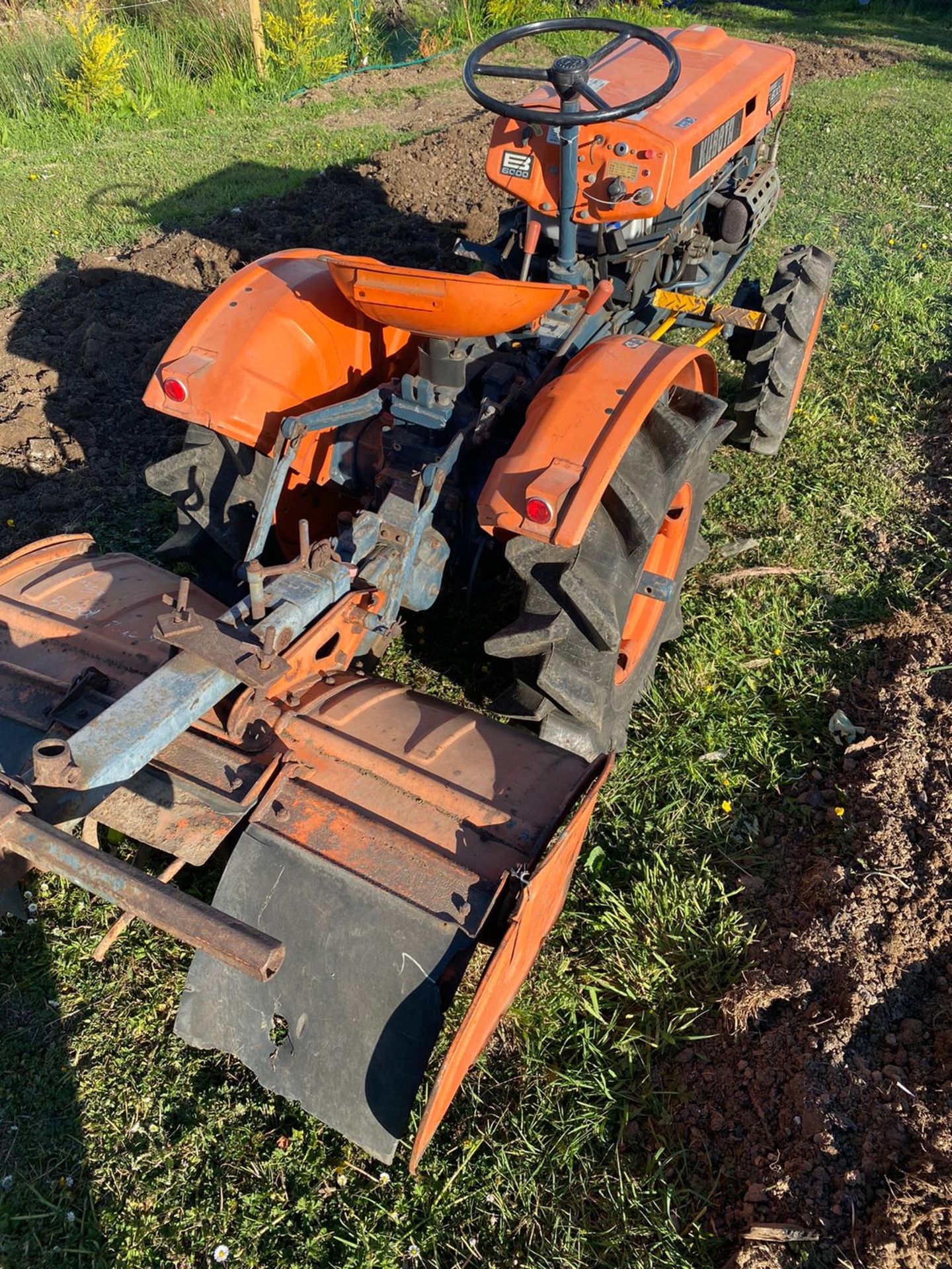 Kubota B600 4WD Compact Tractor & Rotavator - Image 9 of 9