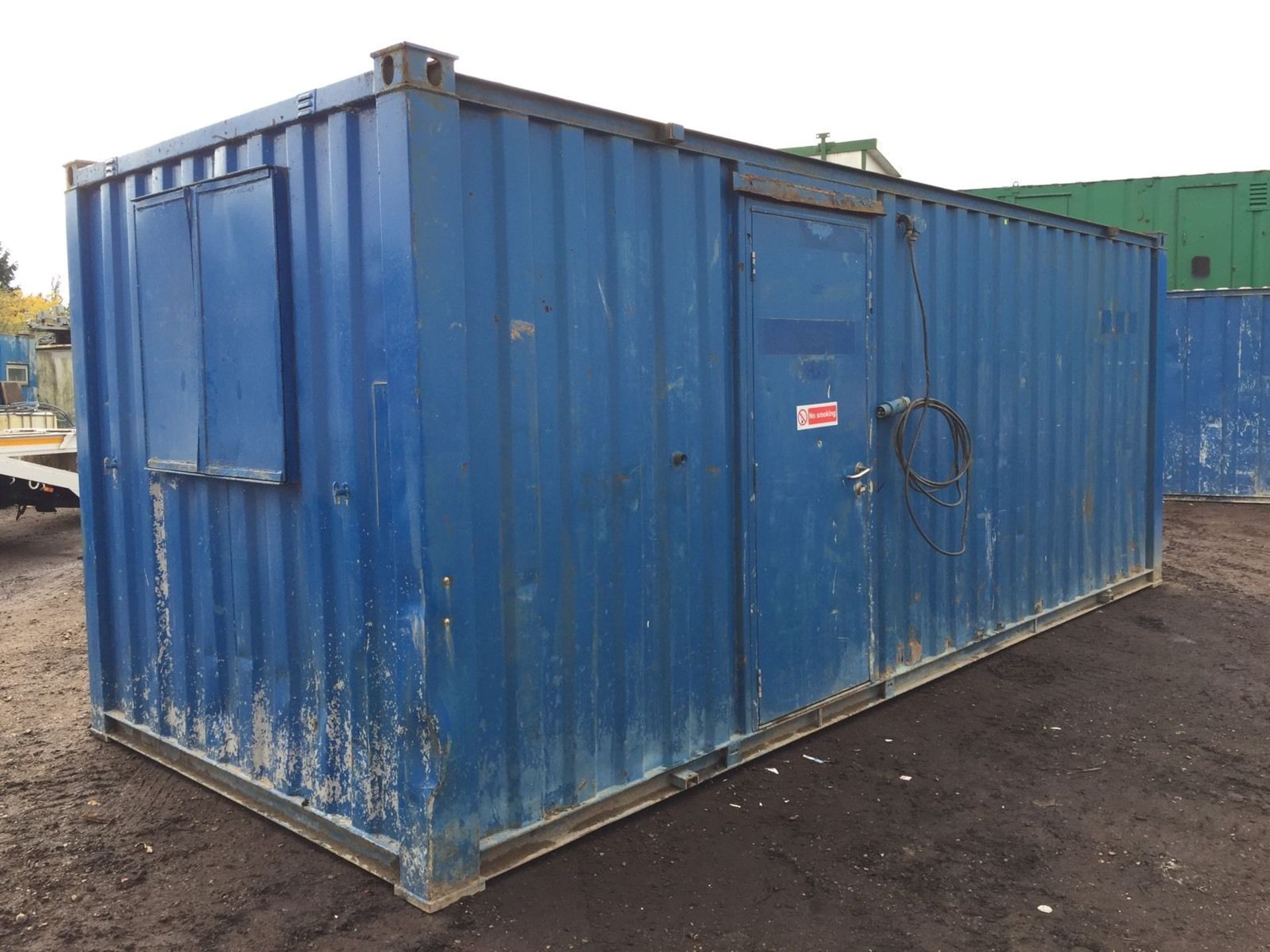 Anti Vandal Steel Portable Office / Storage Container. 20ft x 8ft - Image 4 of 11