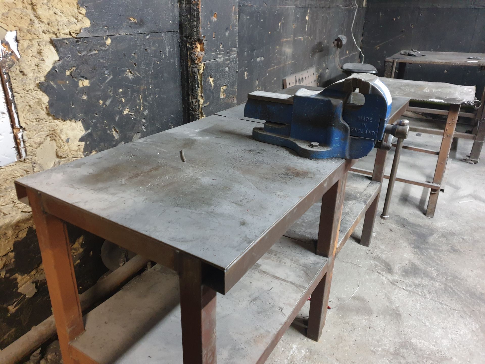 Steel bench with vice 1630 wide x 910 deep - Image 2 of 2