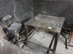 Welders bench 910 x 910 with chair