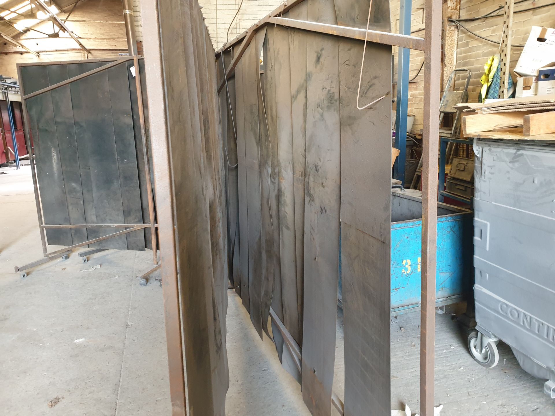 2 x Welding screens - Image 2 of 3