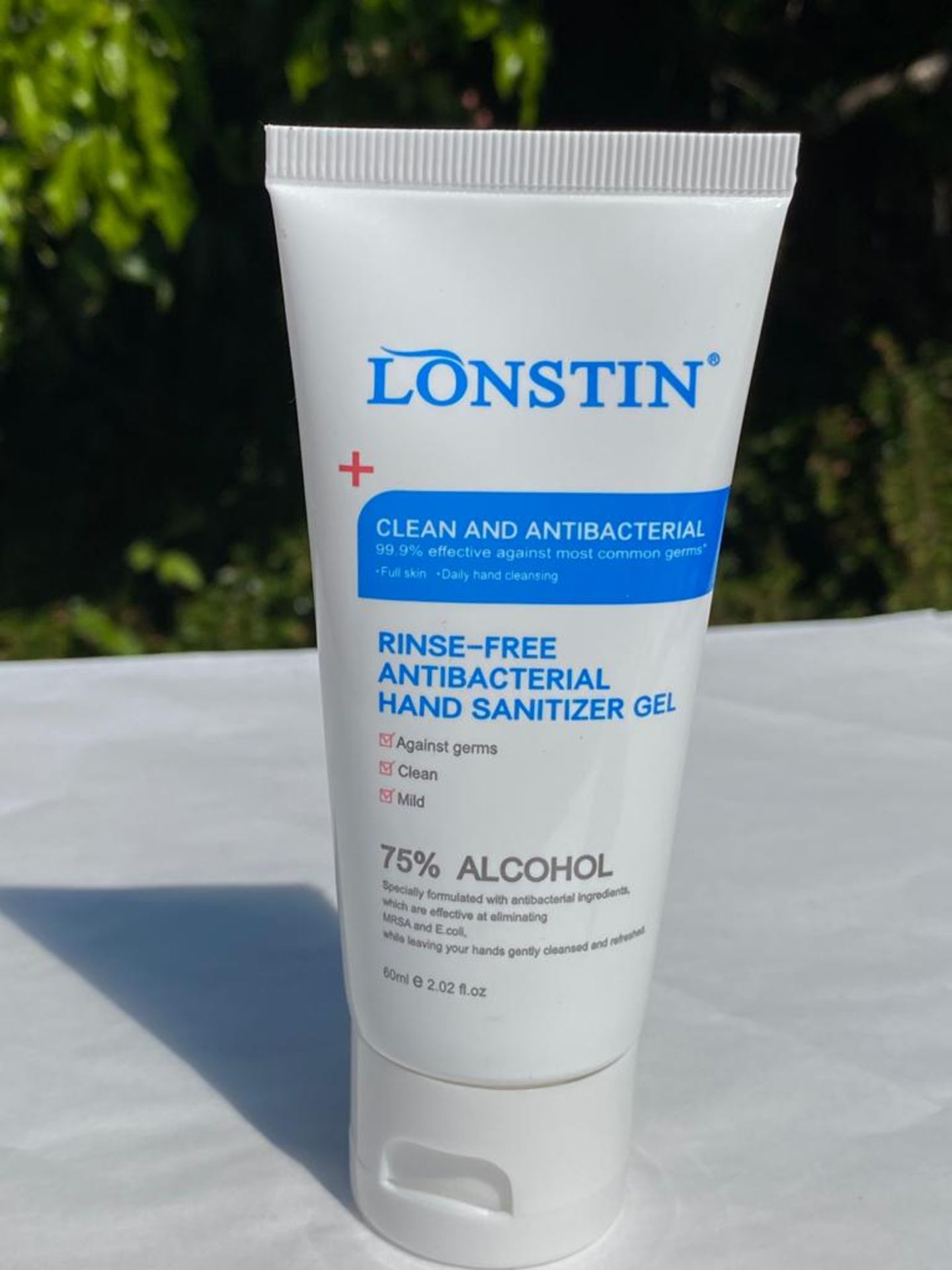 Lonstin Rinse-Free Antibacterial Hand Sanitiser Gel, 75% Alcohol. x1 box containing 200 units per