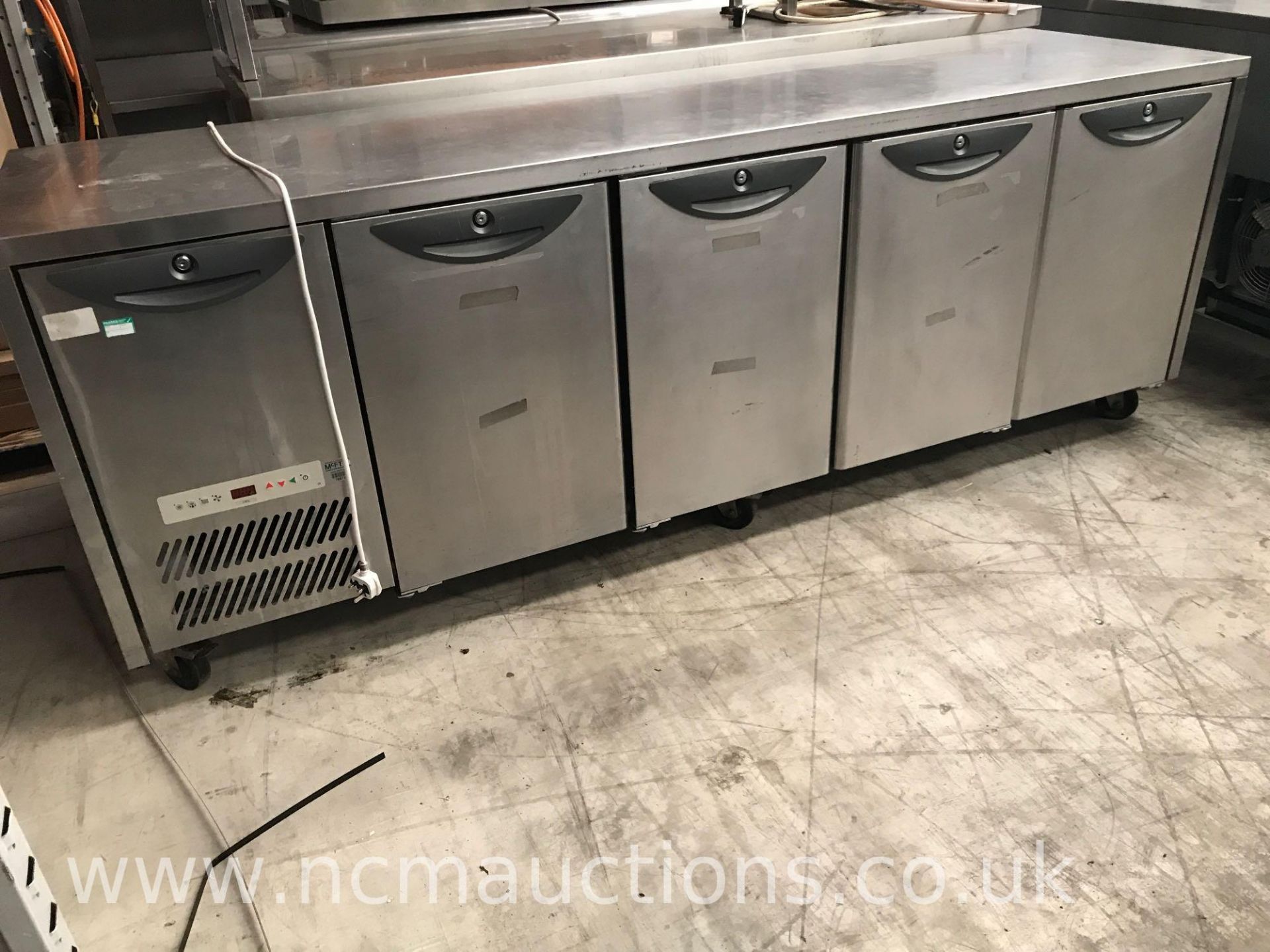 Williams 4 Door Counter Fridge - Image 2 of 2