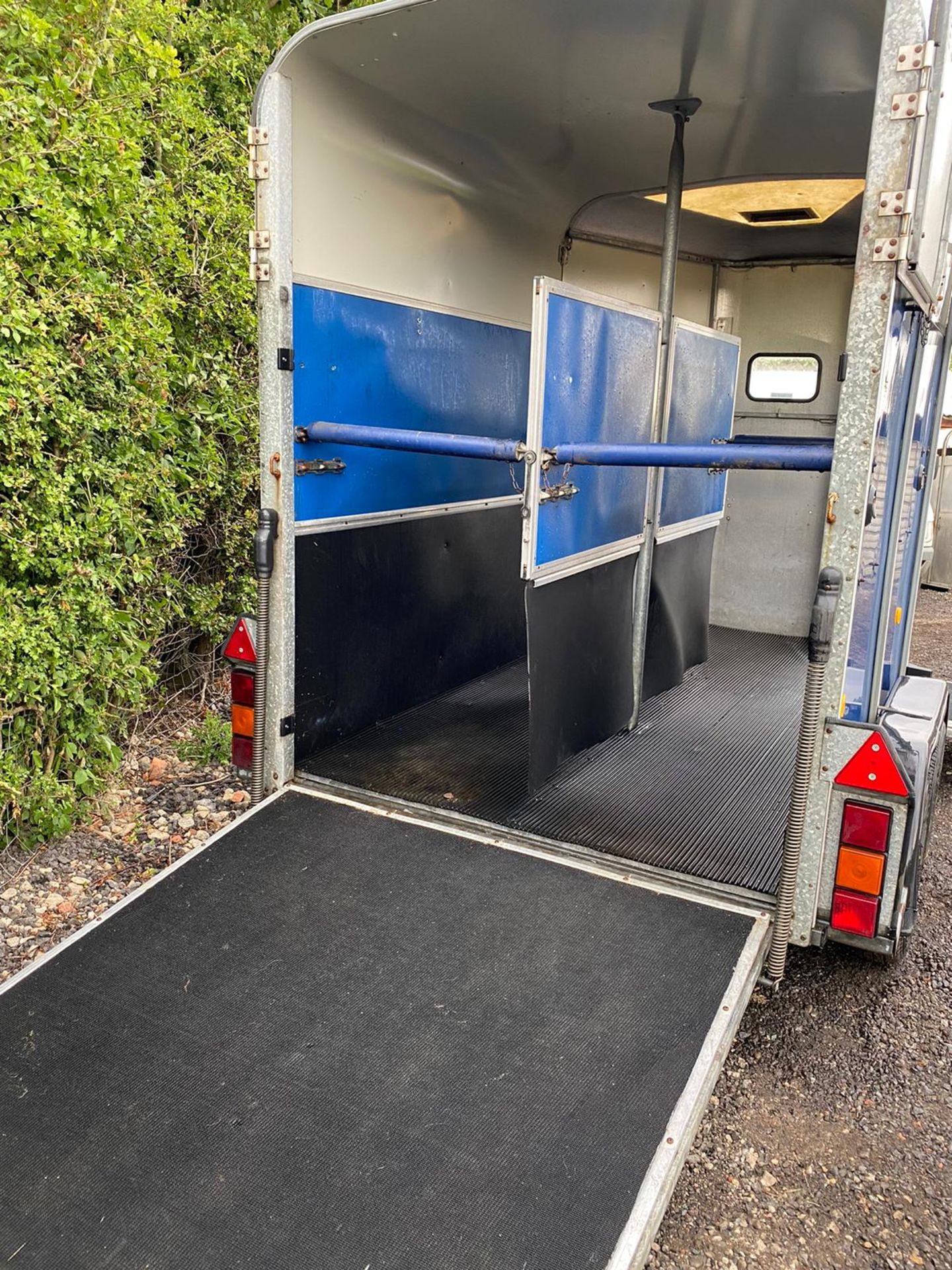 Ifor Williams HB510 Classic Horse Trailer - Image 9 of 15