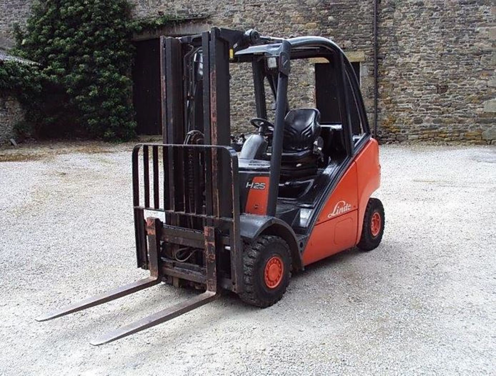 2003 Linde H25D Forklift - Image 11 of 14