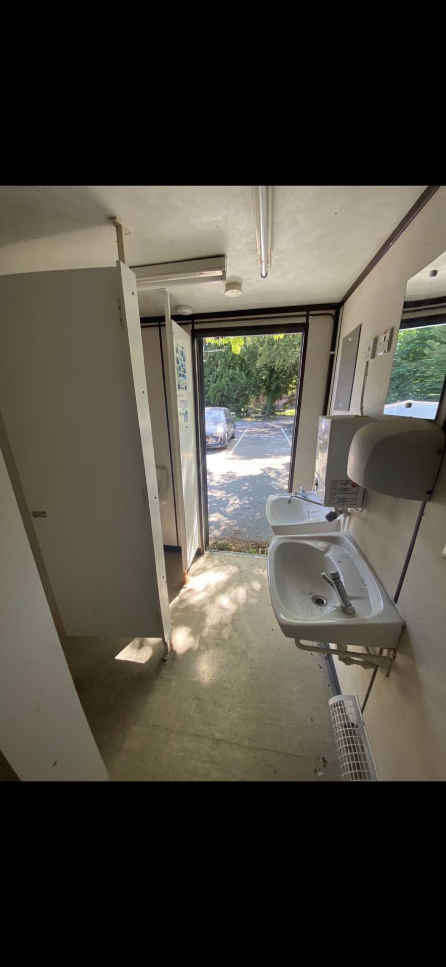 Ladies & Gents Toilet Cabin - Image 2 of 8