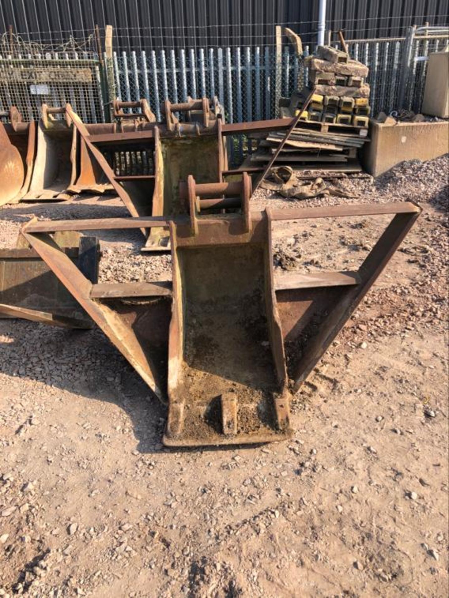 Job Lot 13/14 Tonne Excavator Buckets, Breaker, Tines, Augers - Image 2 of 13