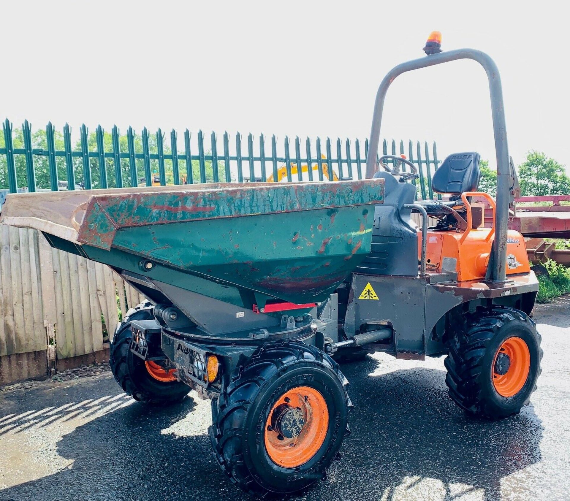 Ausa D350 AHG 3 Tonne Swivel Tip Dumper 2011 - Image 11 of 12