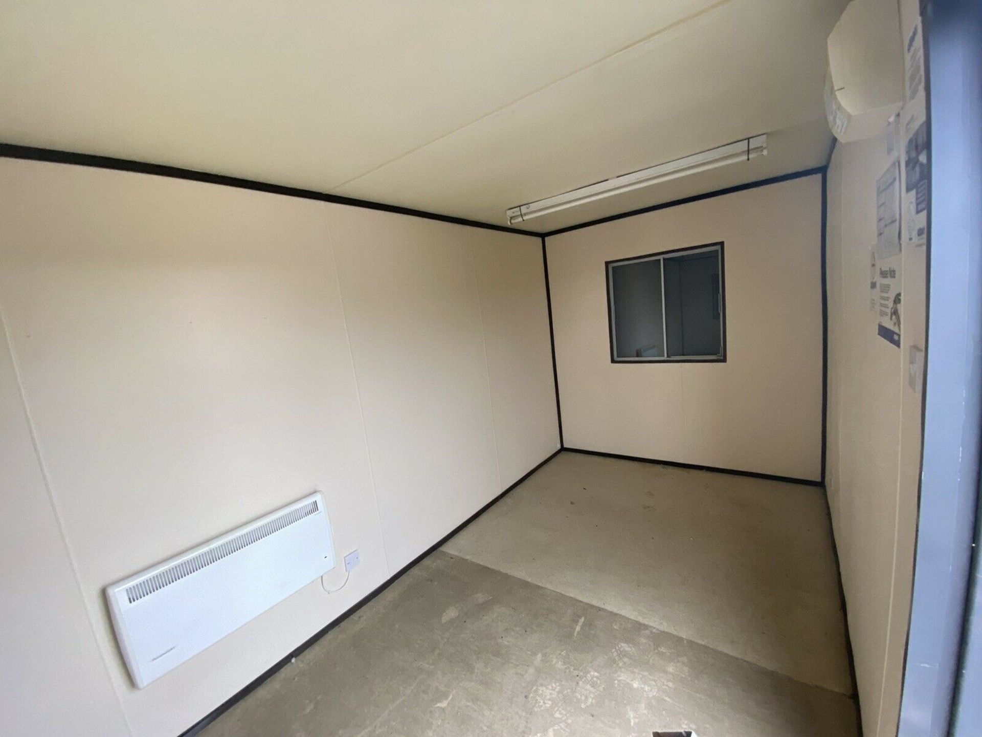 21ft X 8ft Anti Vandal Office, Site Cabin - Image 8 of 12