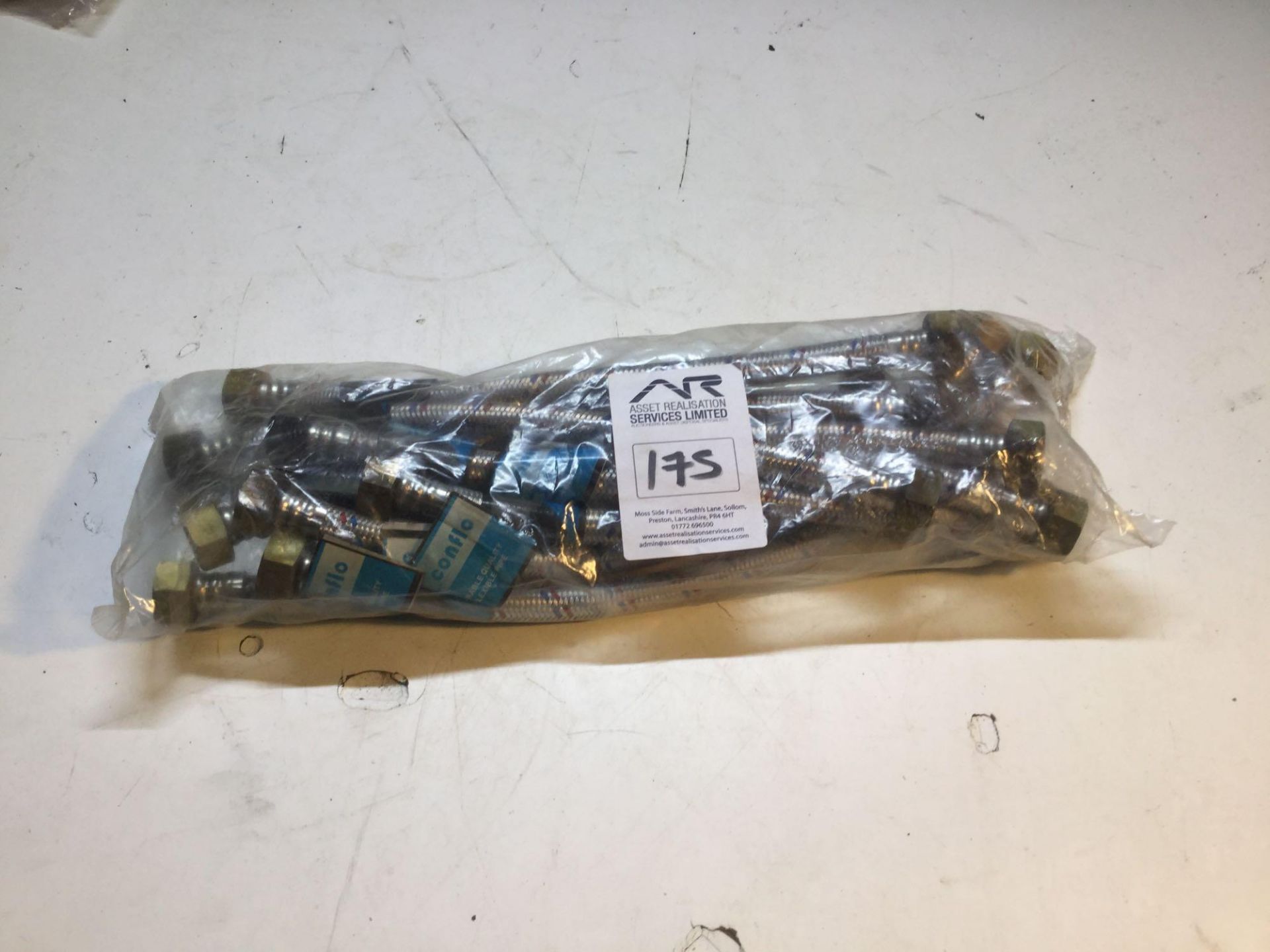 Flexi Pipe 300mm Tap Connectors X10 (New)