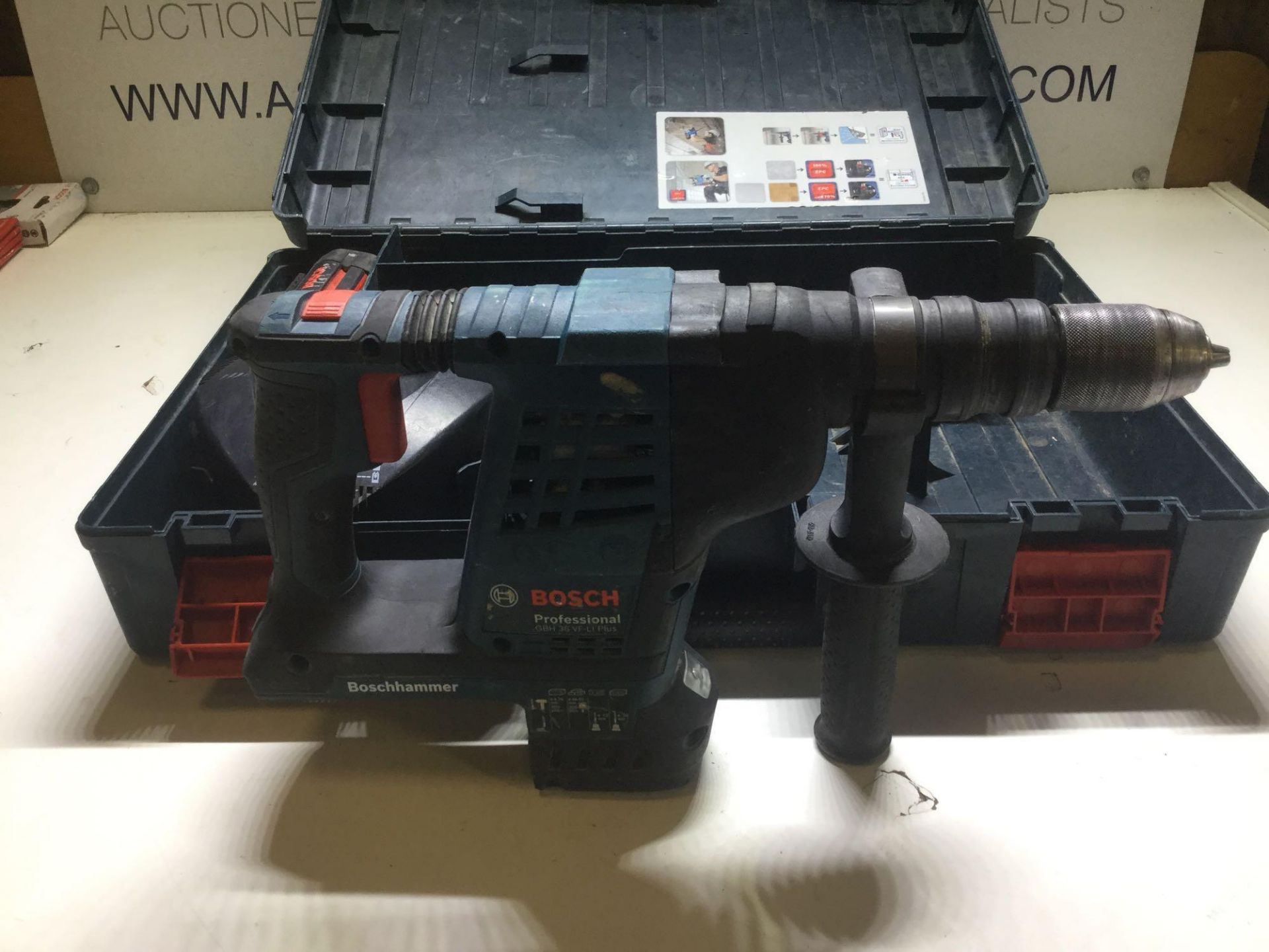 Bosch pro GBH 36v VF-li Plus SDS Hammer Drill With standard chuck c/w Charger & Battery - Image 3 of 6